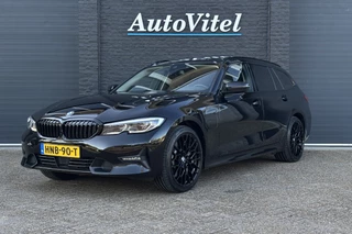 BMW 3 Serie Touring 330e xDrive | Panodak | Trekhaak | Head-up | Camera | Comfort Access | 19inch