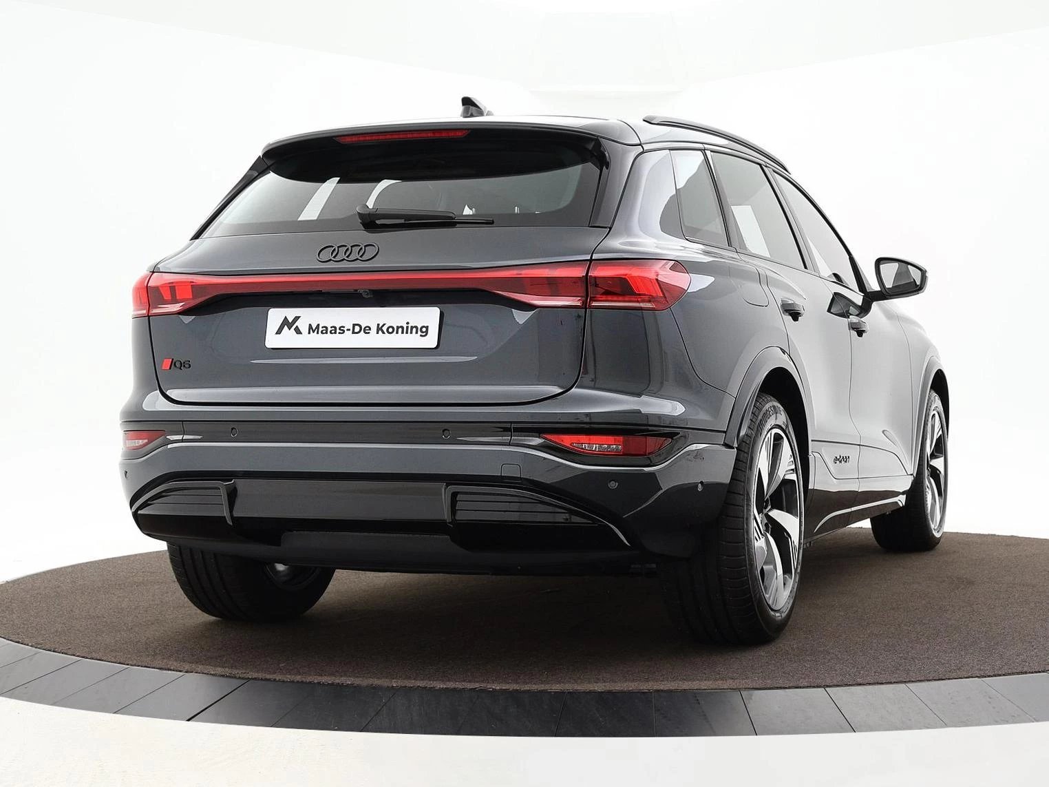 Hoofdafbeelding Audi Q6 e-tron