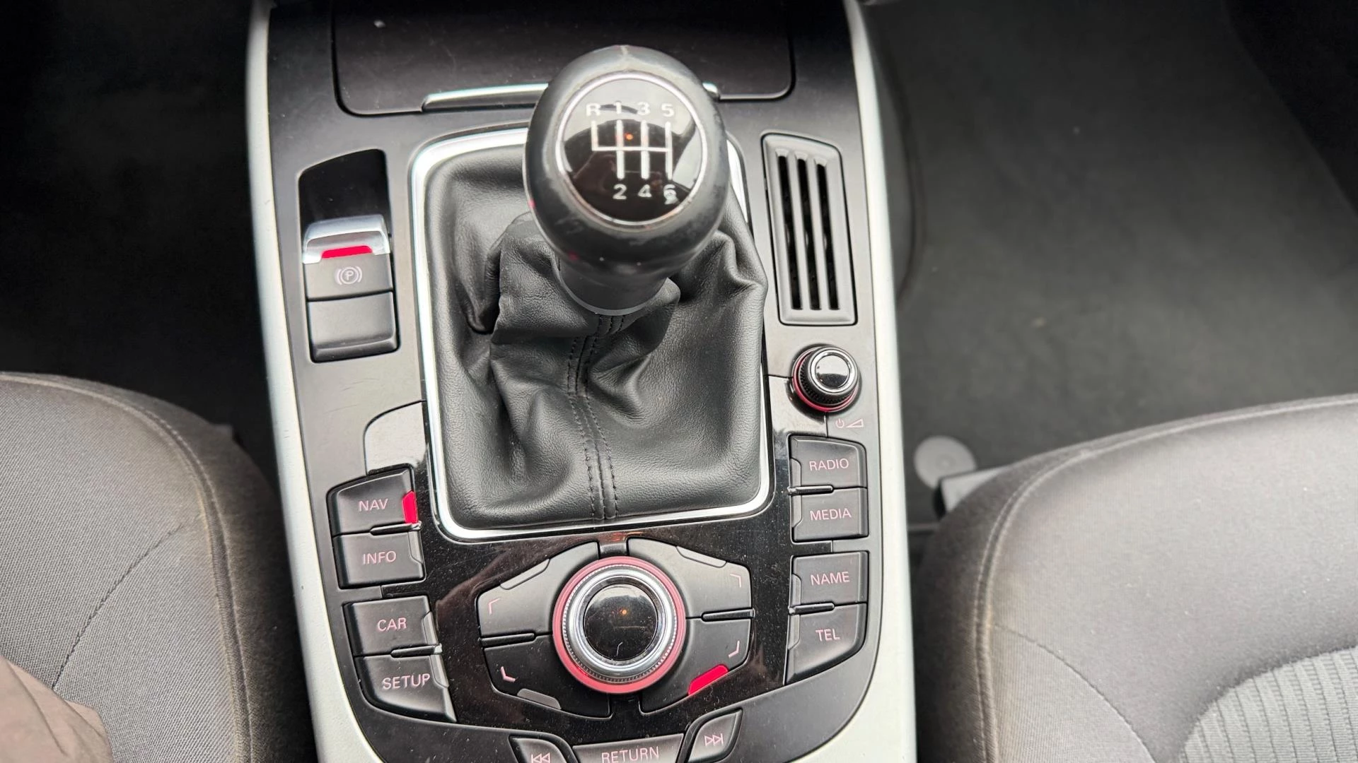 Hoofdafbeelding Audi A4