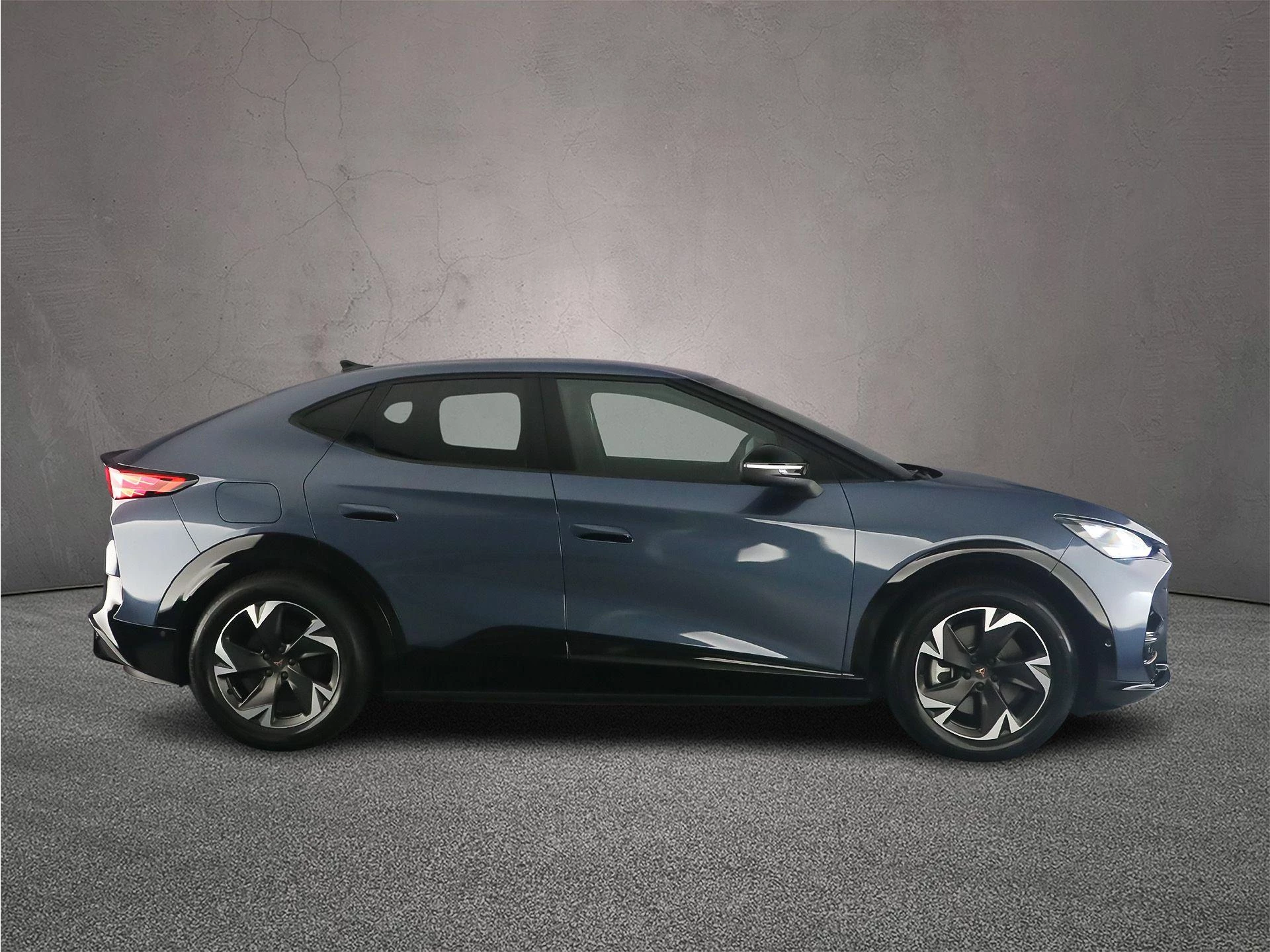 Hoofdafbeelding CUPRA Tavascan