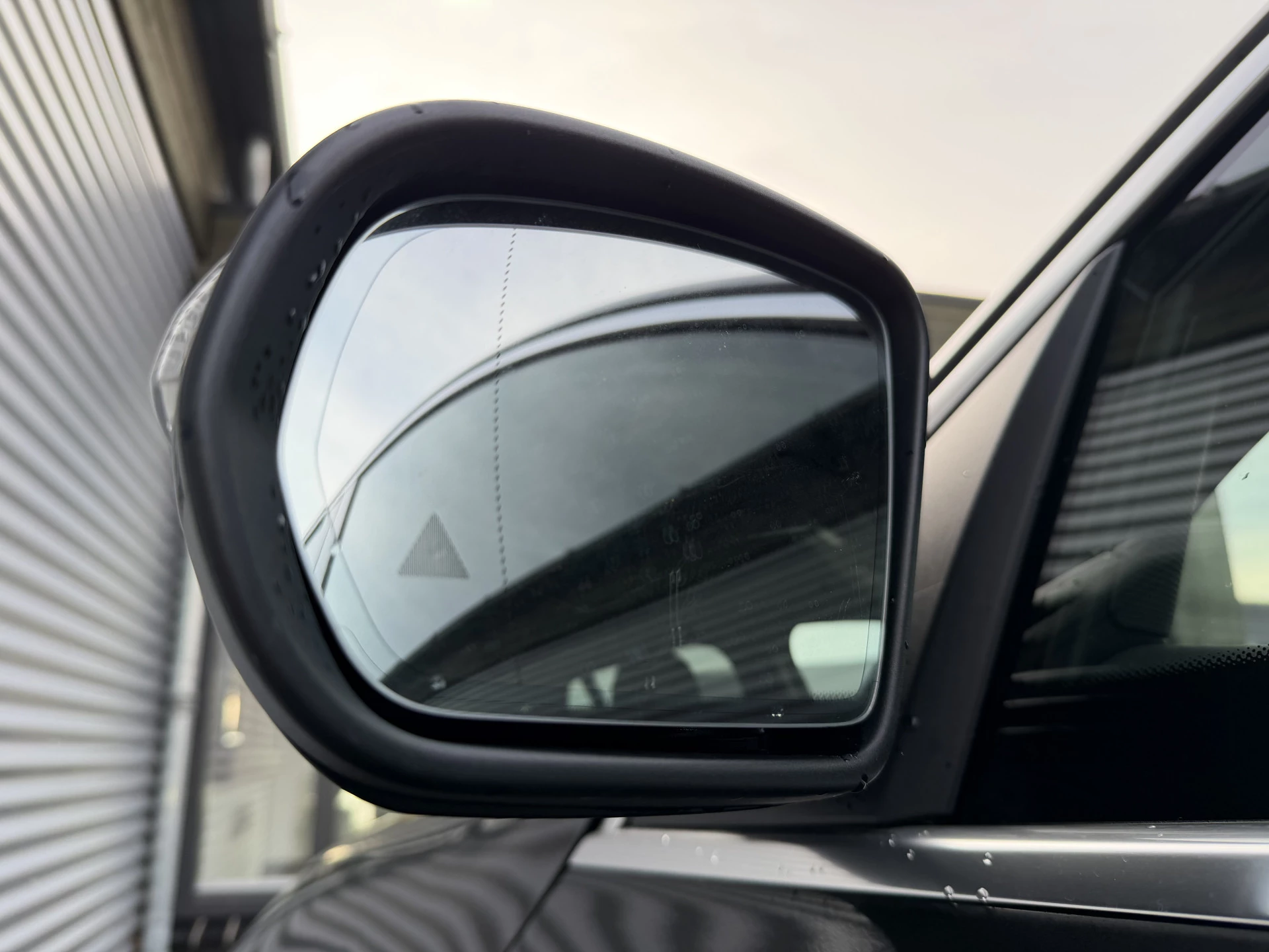 Hoofdafbeelding Mercedes-Benz EQC