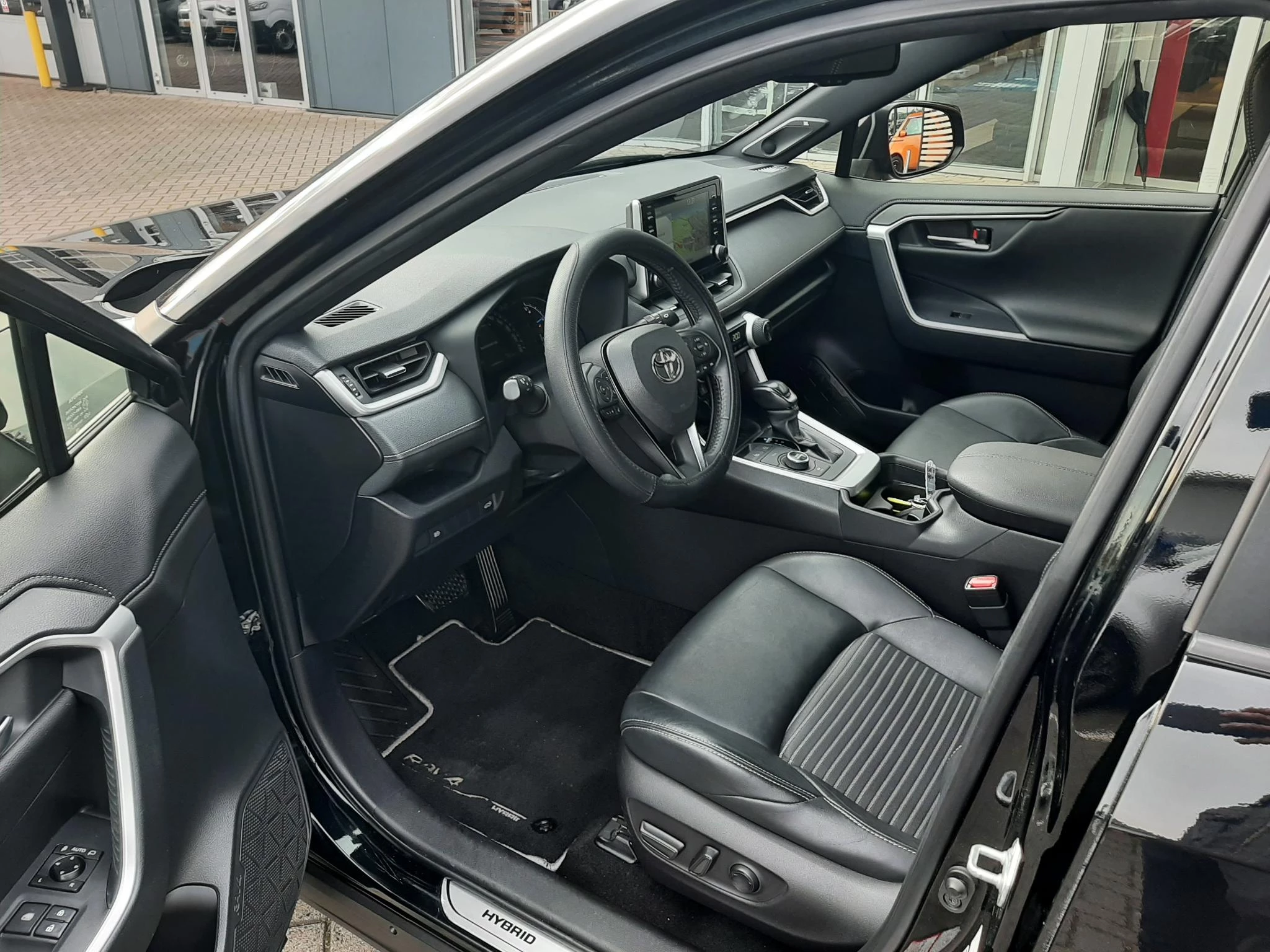 Hoofdafbeelding Toyota RAV4