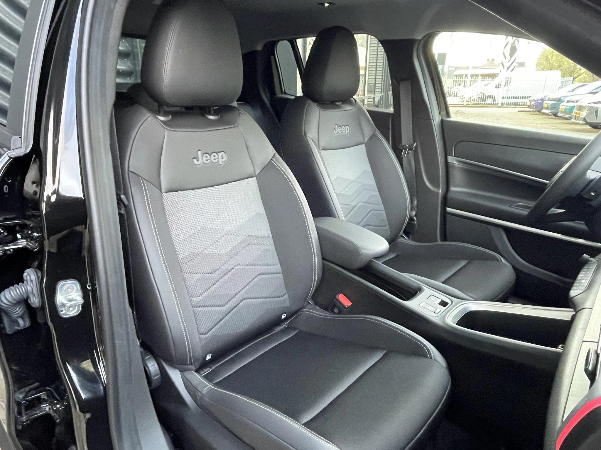 Hoofdafbeelding Jeep Avenger