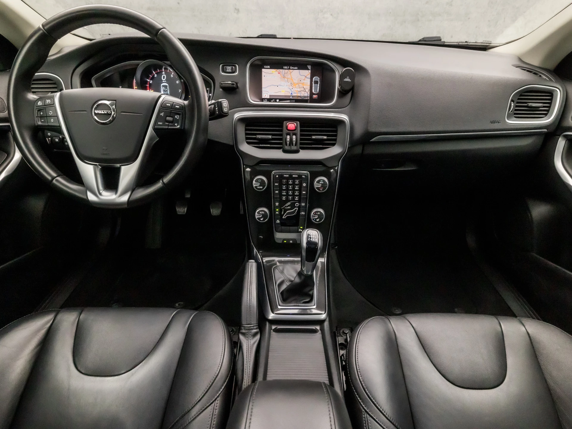 Hoofdafbeelding Volvo V40