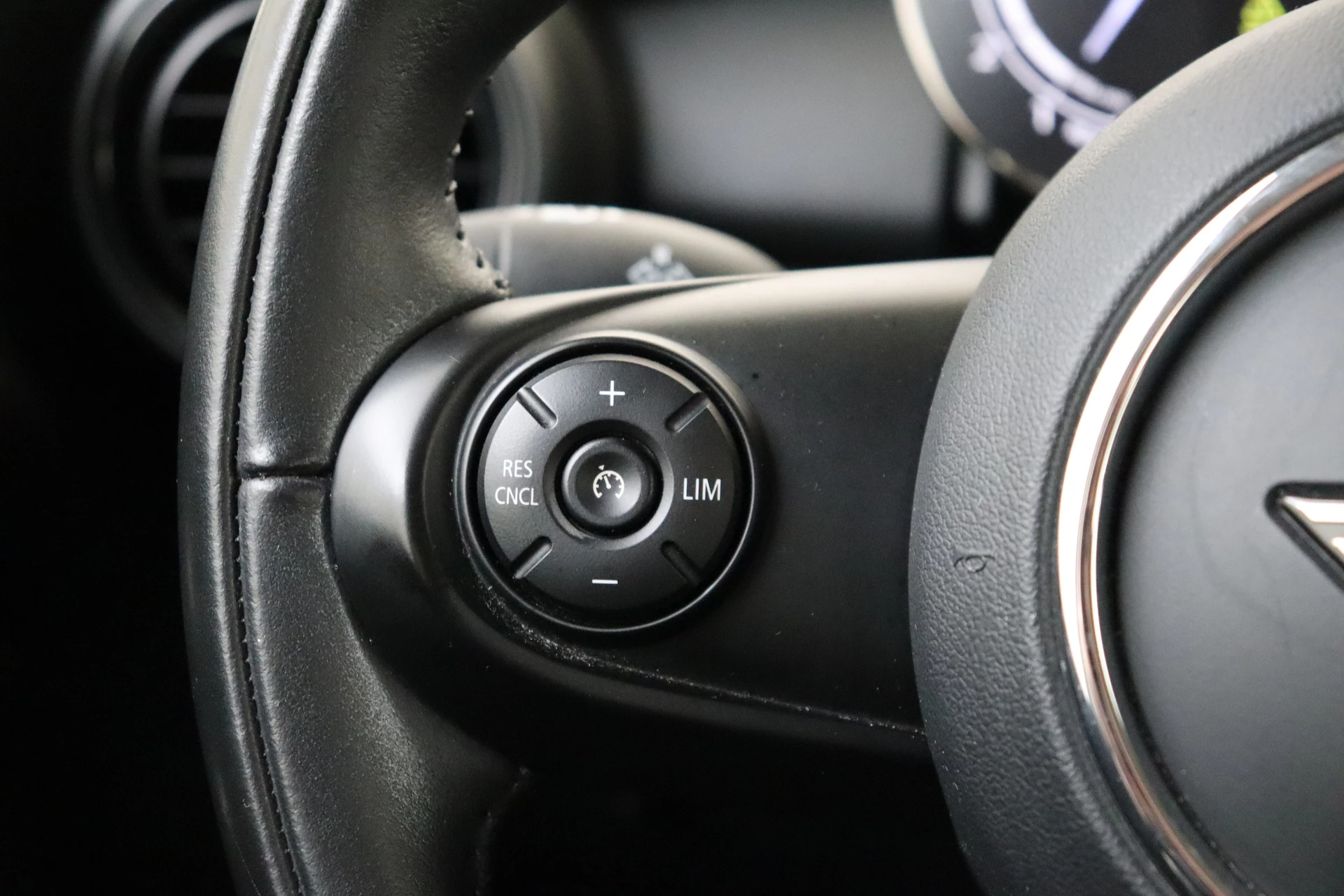 Hoofdafbeelding MINI One