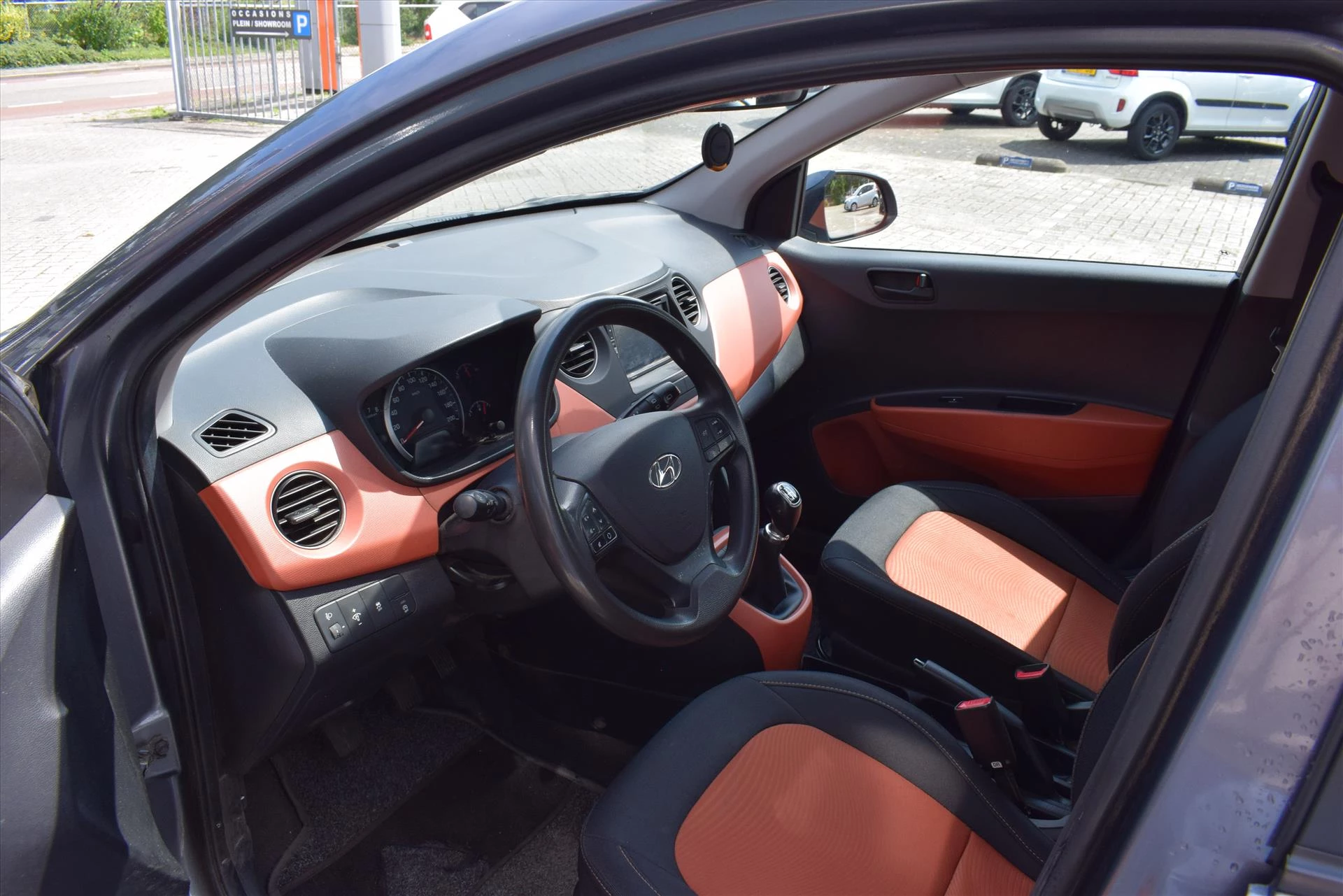 Hoofdafbeelding Hyundai i10