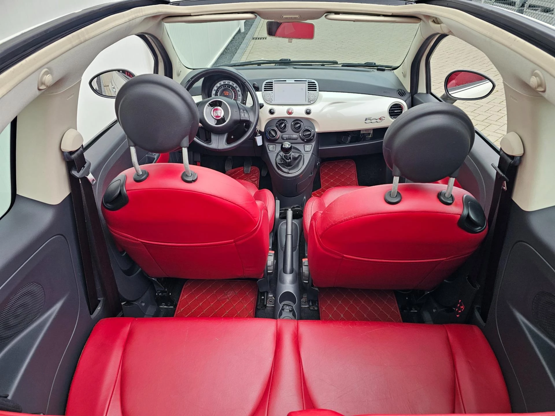 Hoofdafbeelding Fiat 500C