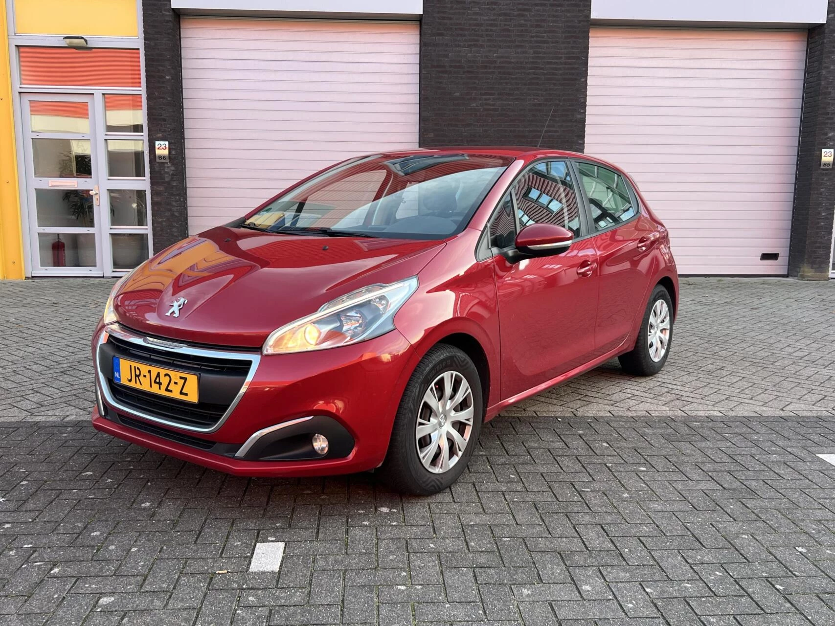 Hoofdafbeelding Peugeot 208