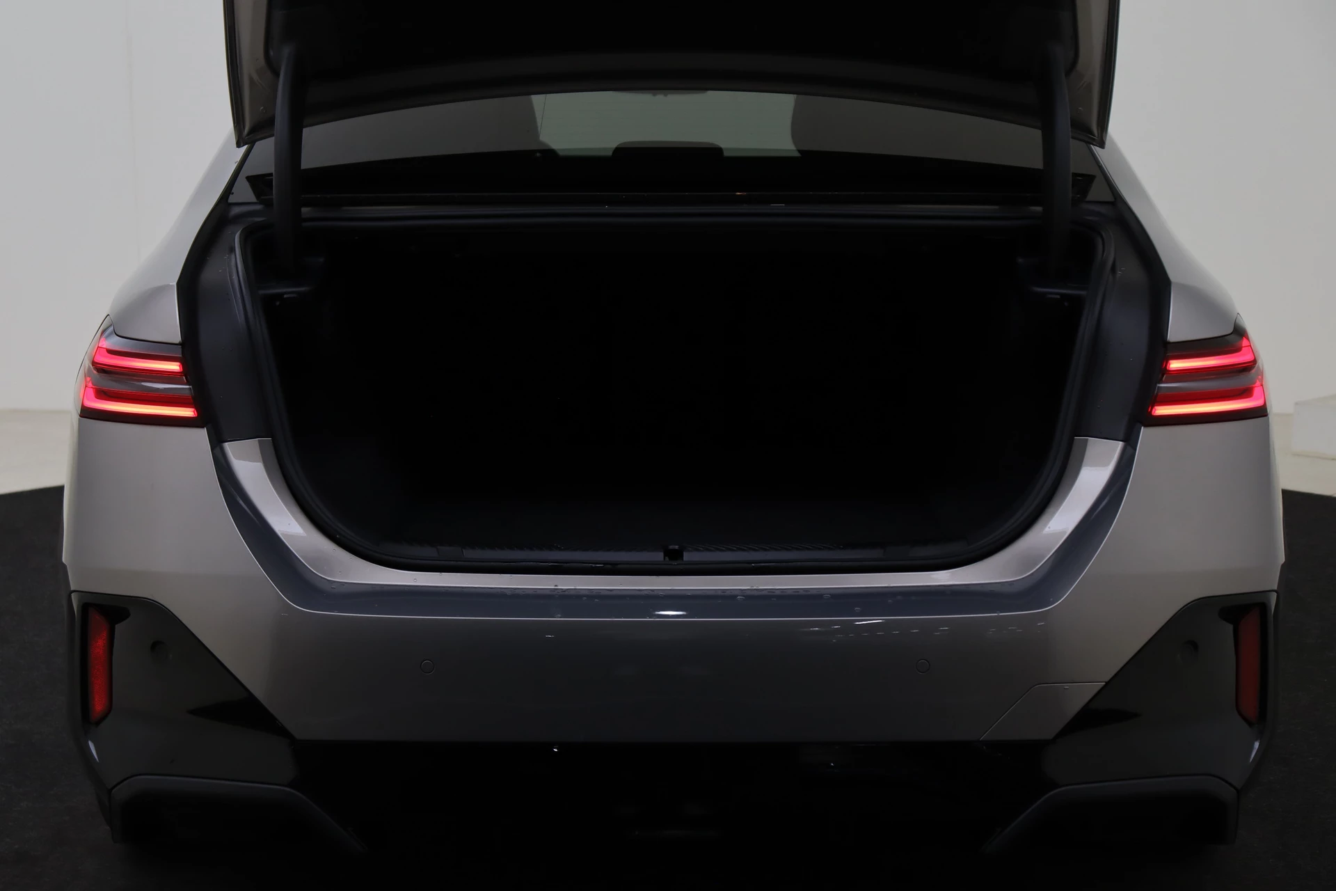 Hoofdafbeelding BMW i5