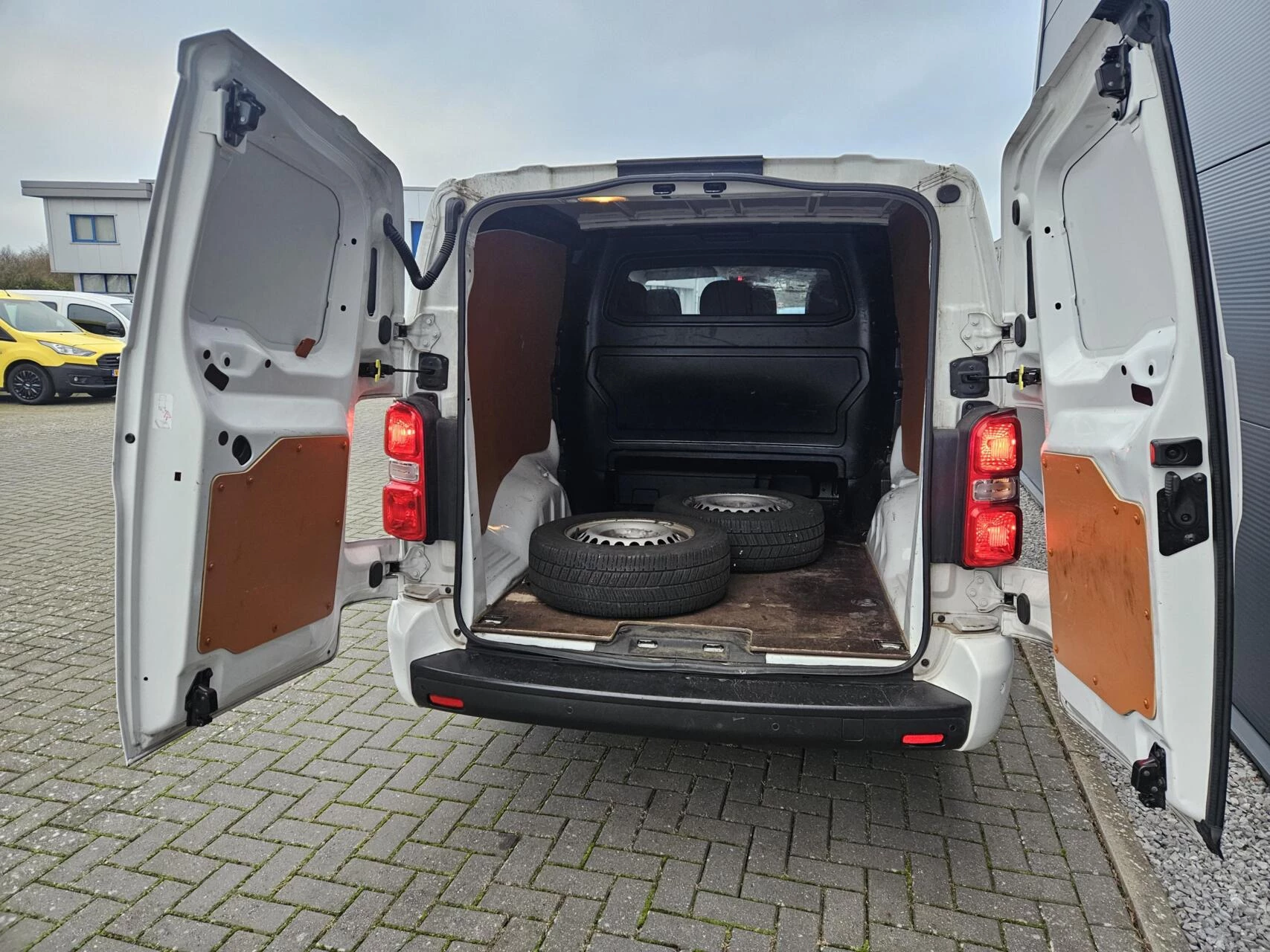 Hoofdafbeelding Peugeot Expert