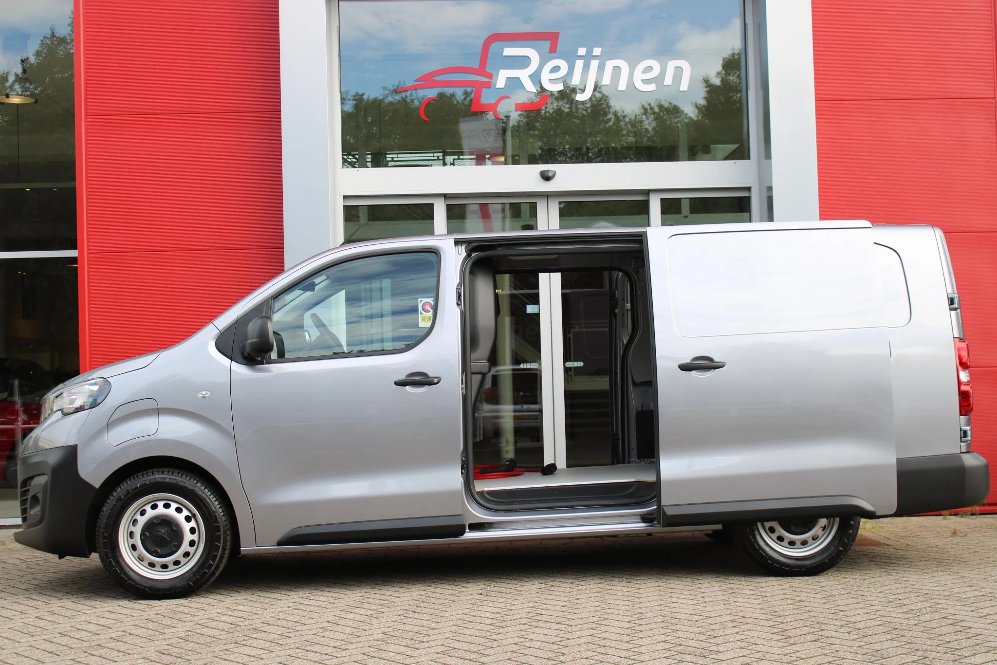 Hoofdafbeelding Peugeot e-Expert