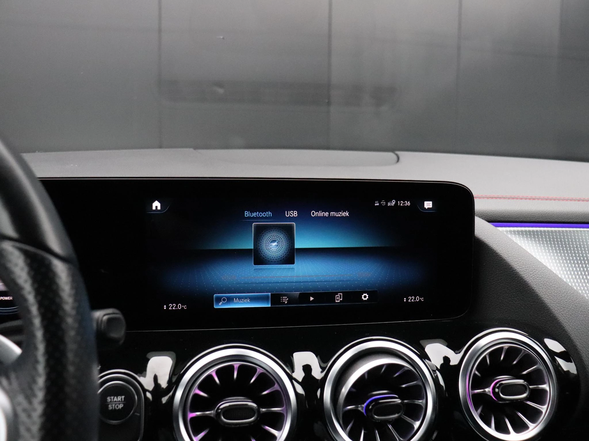 Hoofdafbeelding Mercedes-Benz EQA