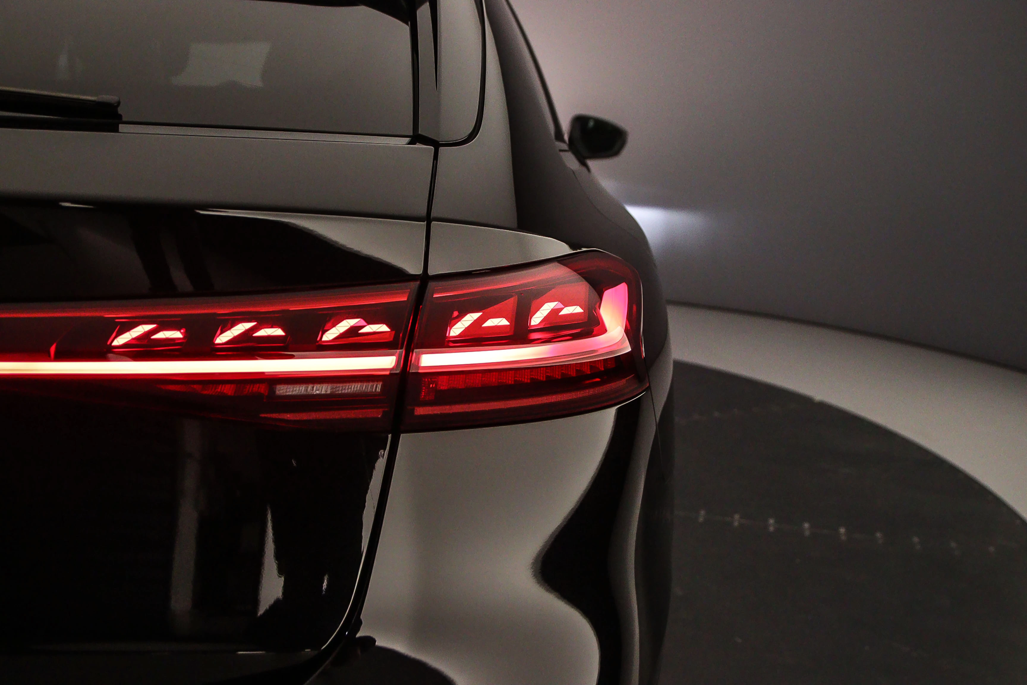 Hoofdafbeelding Audi A6 Avant e-tron