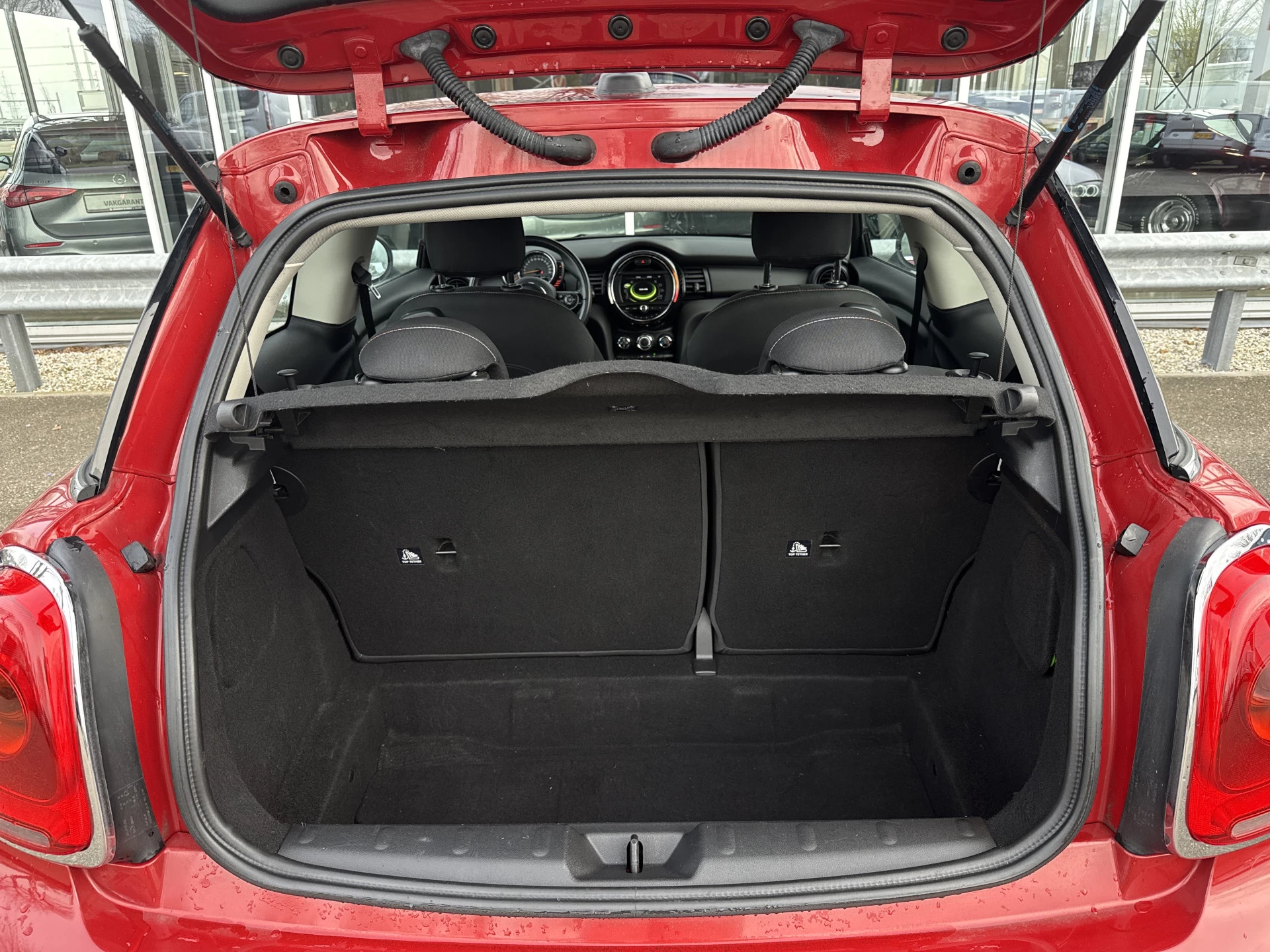 Hoofdafbeelding MINI One