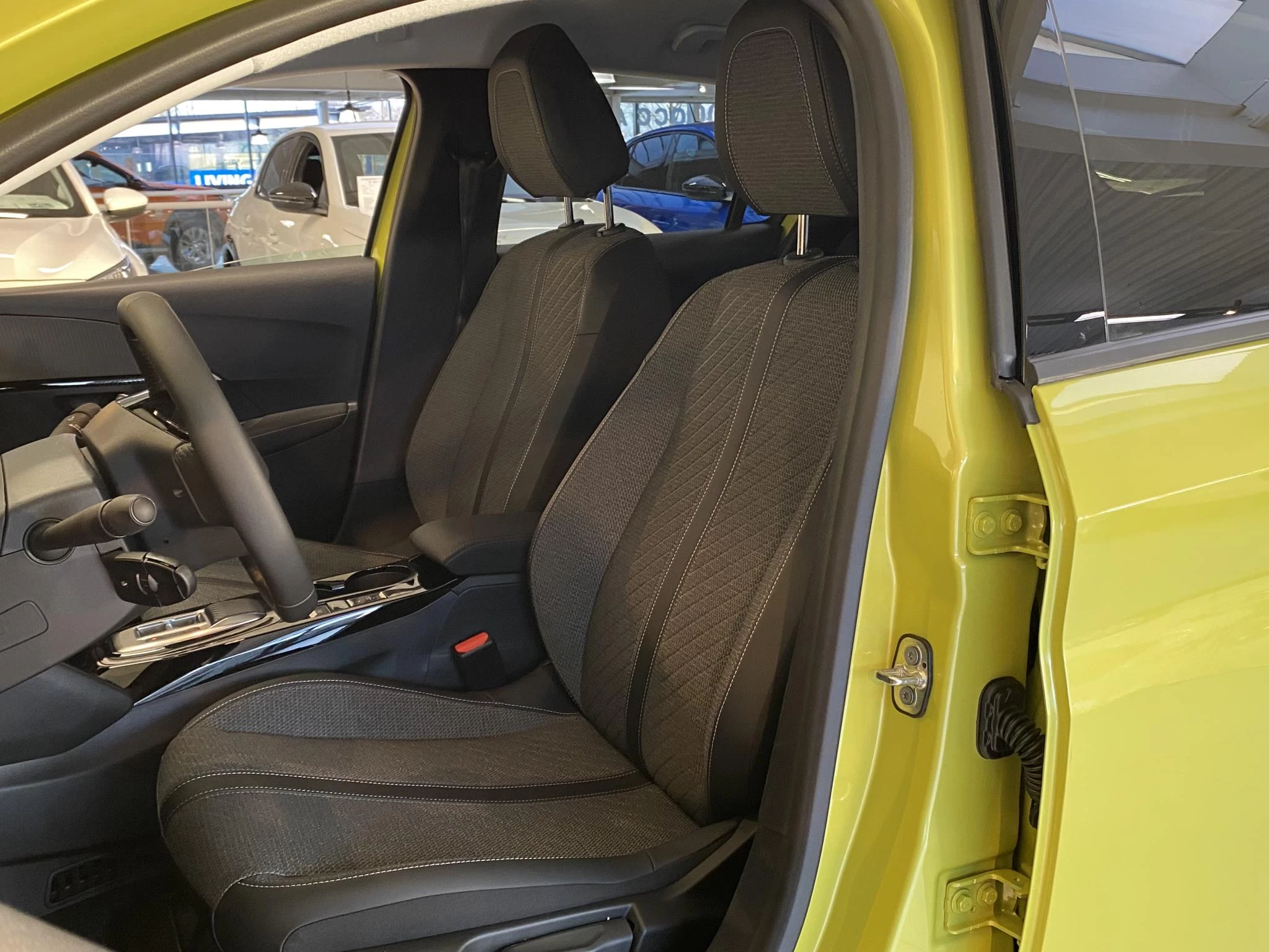 Hoofdafbeelding Peugeot e-208