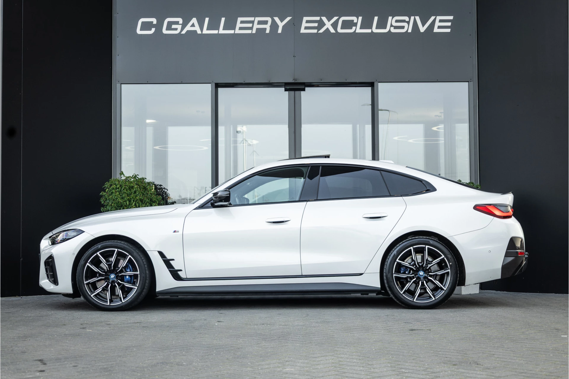 Hoofdafbeelding BMW i4