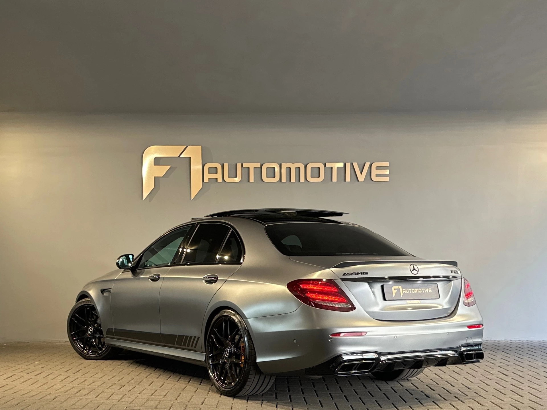 Hoofdafbeelding Mercedes-Benz E-Klasse