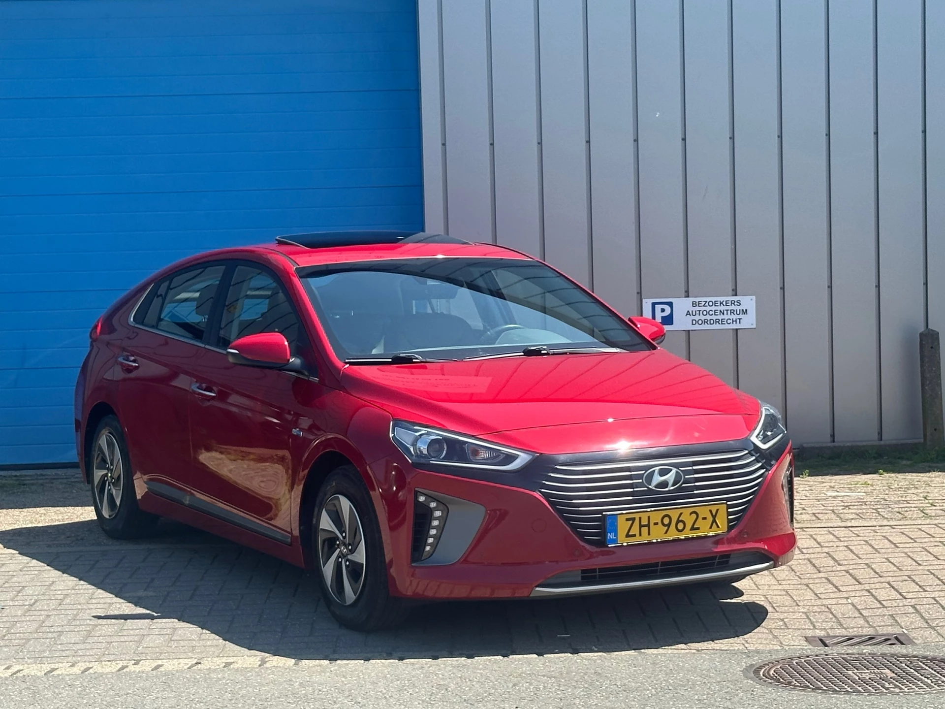Hoofdafbeelding Hyundai IONIQ