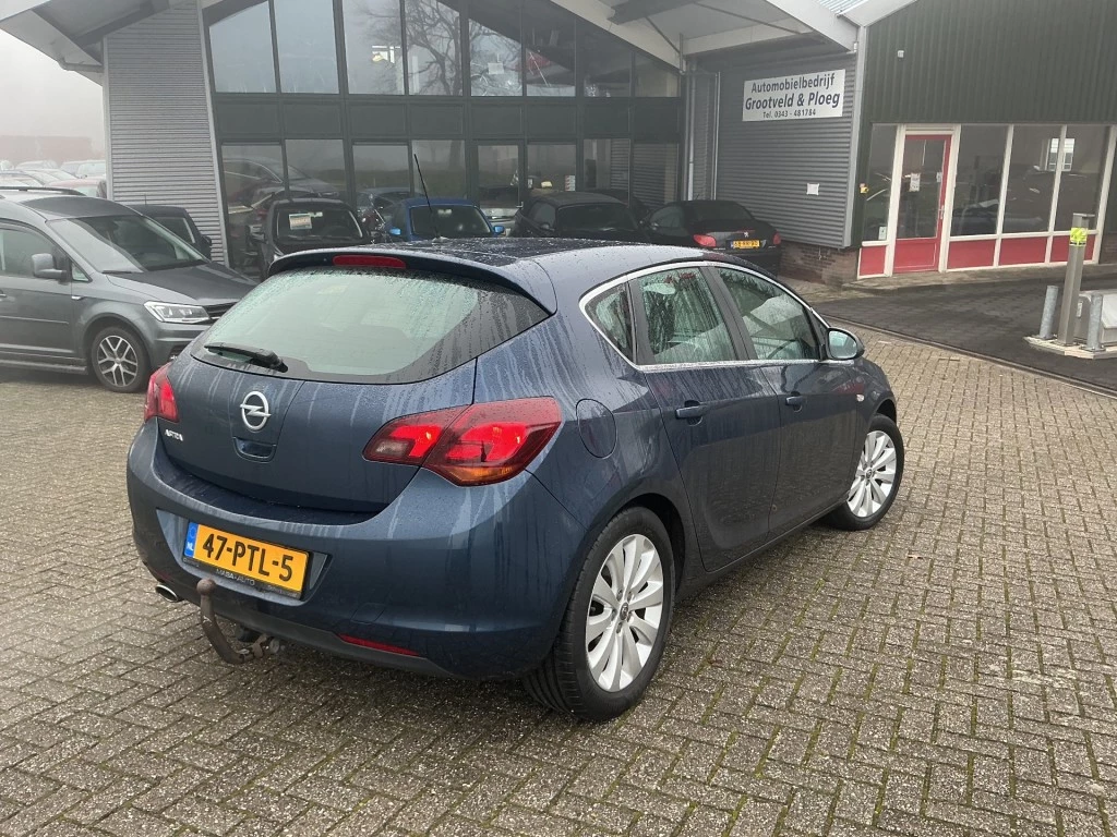 Hoofdafbeelding Opel Astra