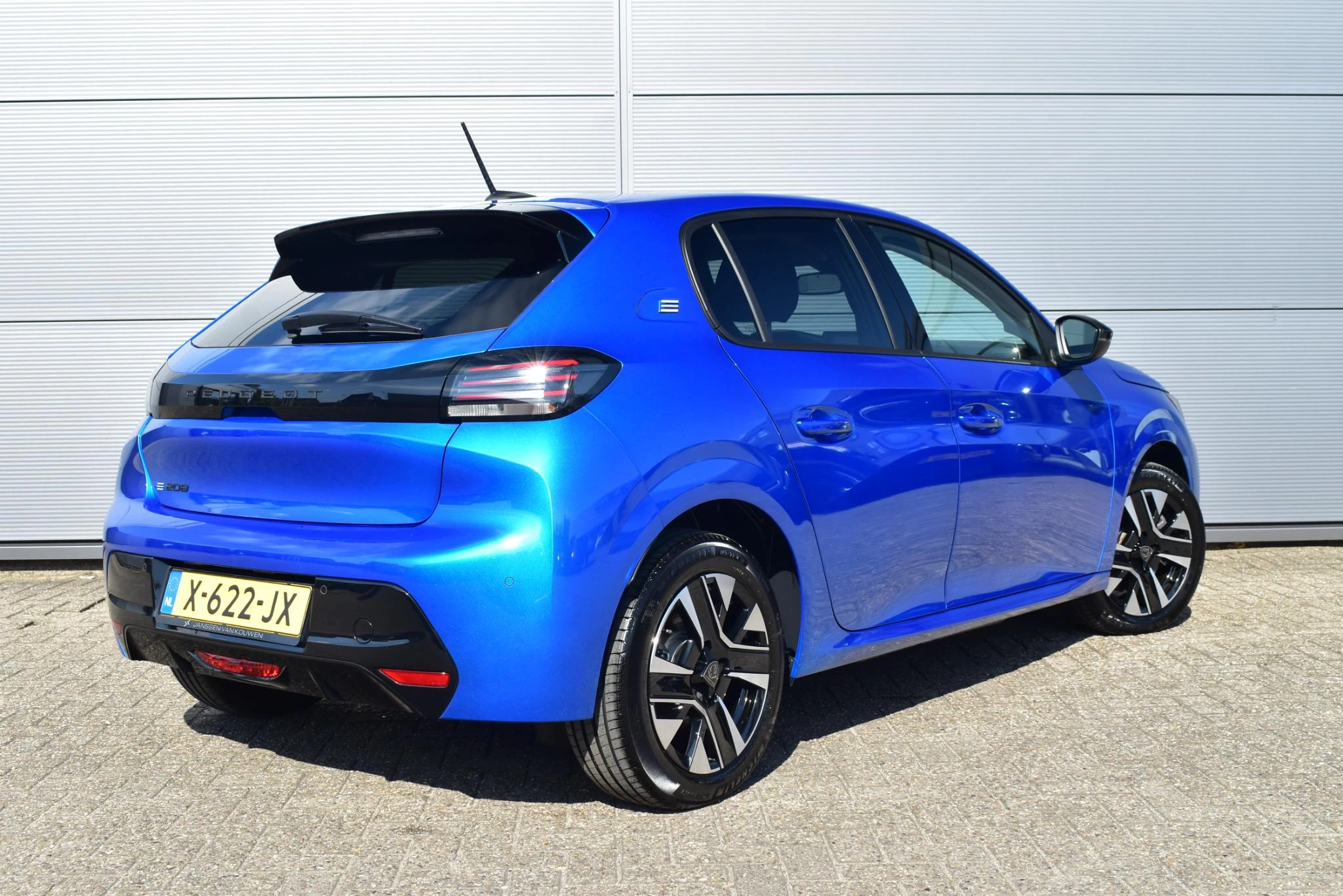 Hoofdafbeelding Peugeot e-208