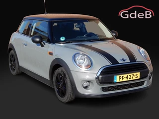 Hoofdafbeelding MINI One MINI One One Salt AUTOMAAT navigatie