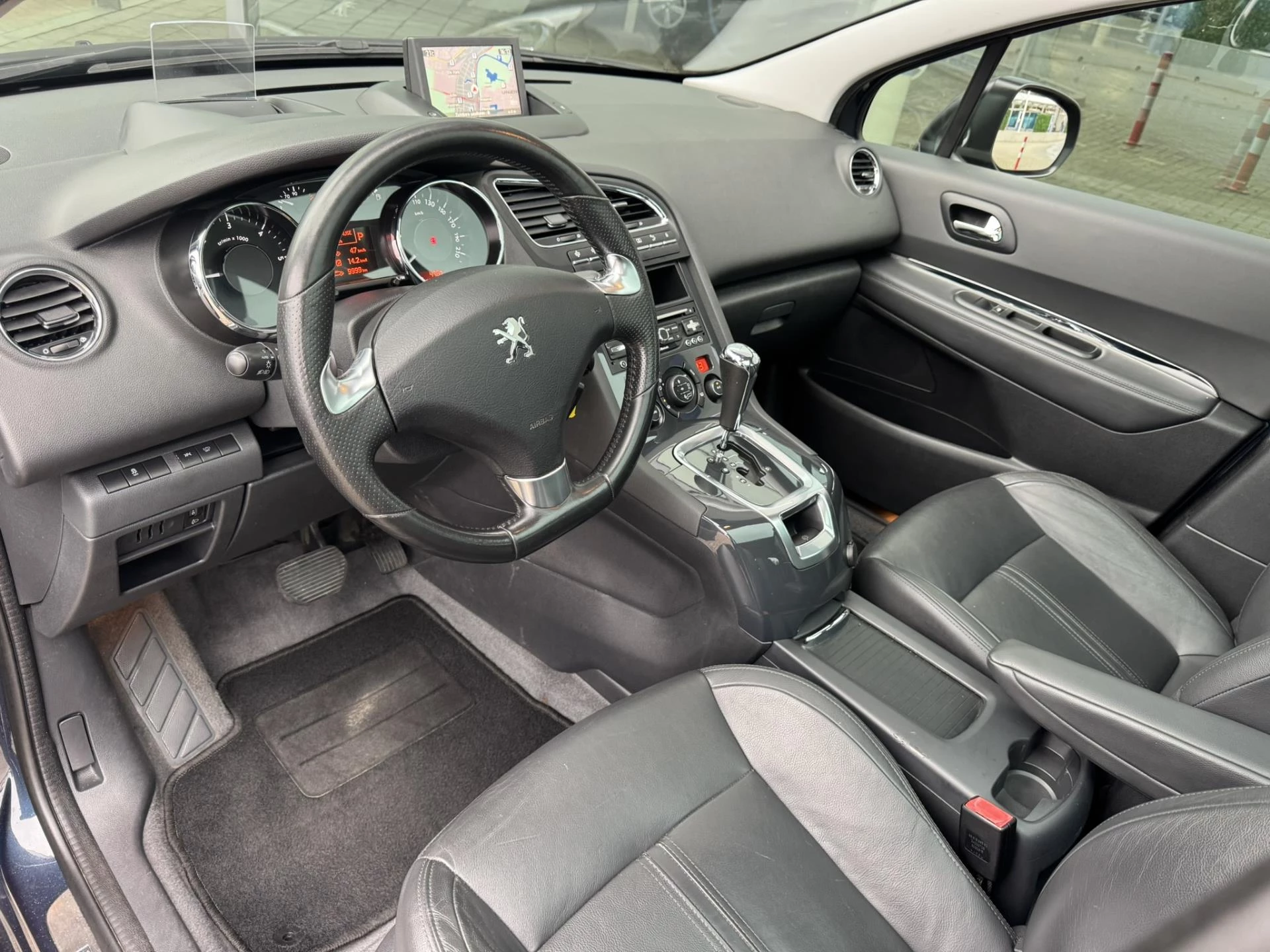 Hoofdafbeelding Peugeot 5008