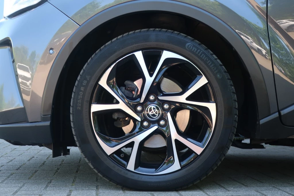Hoofdafbeelding Toyota C-HR