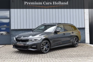 BMW 3 Serie Touring 330e xDrive M-Sport 292 Pk Pano Memory Head-Up Laser Vol Leder 19 Inch