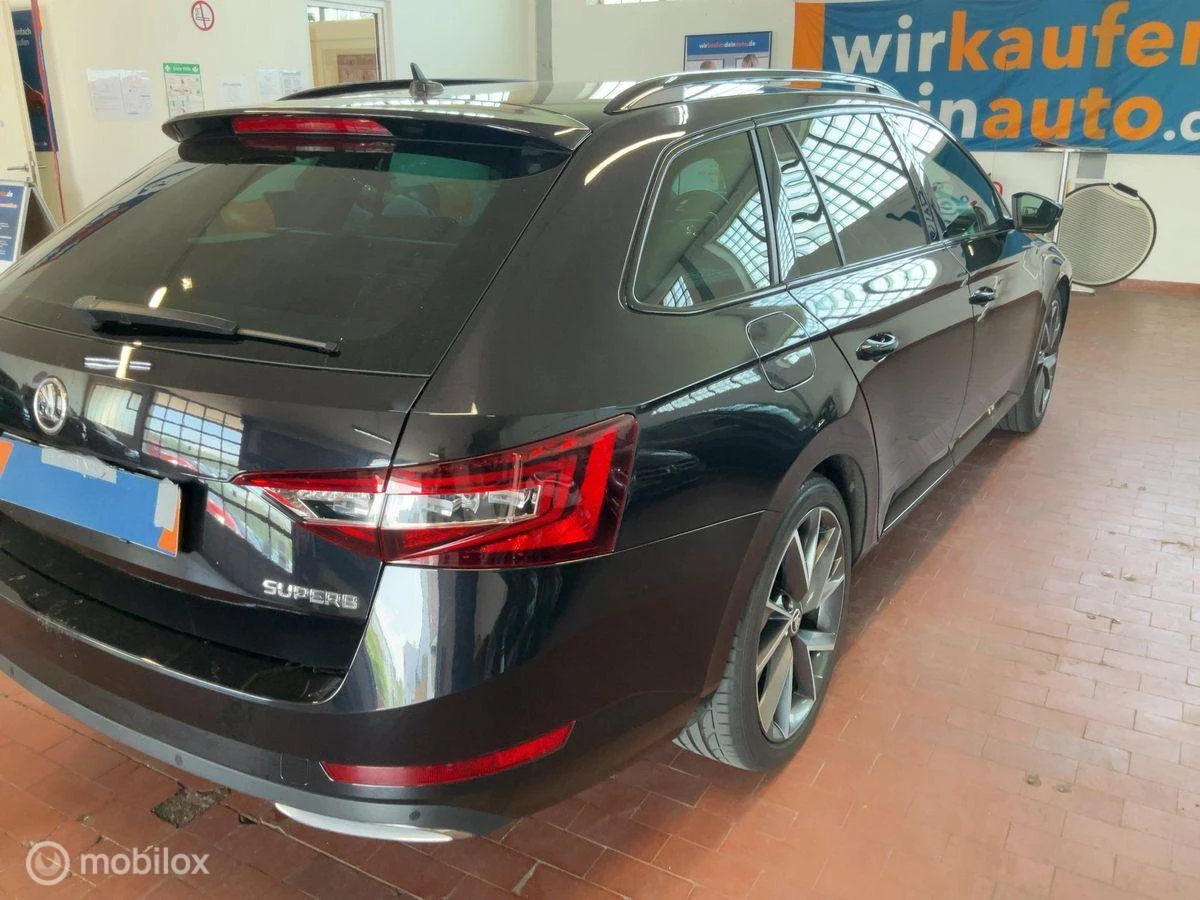 Hoofdafbeelding Škoda Superb