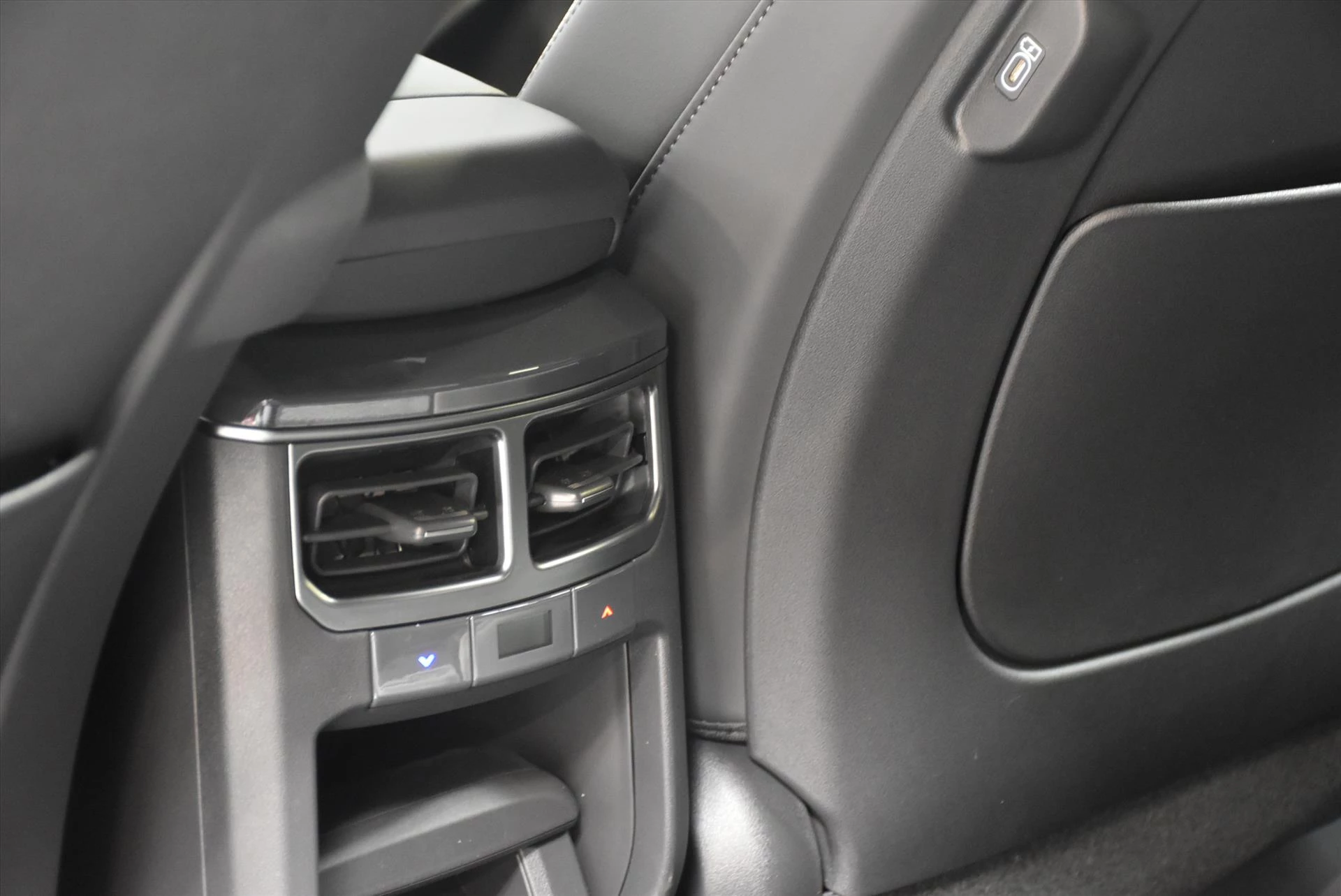 Hoofdafbeelding Kia EV5