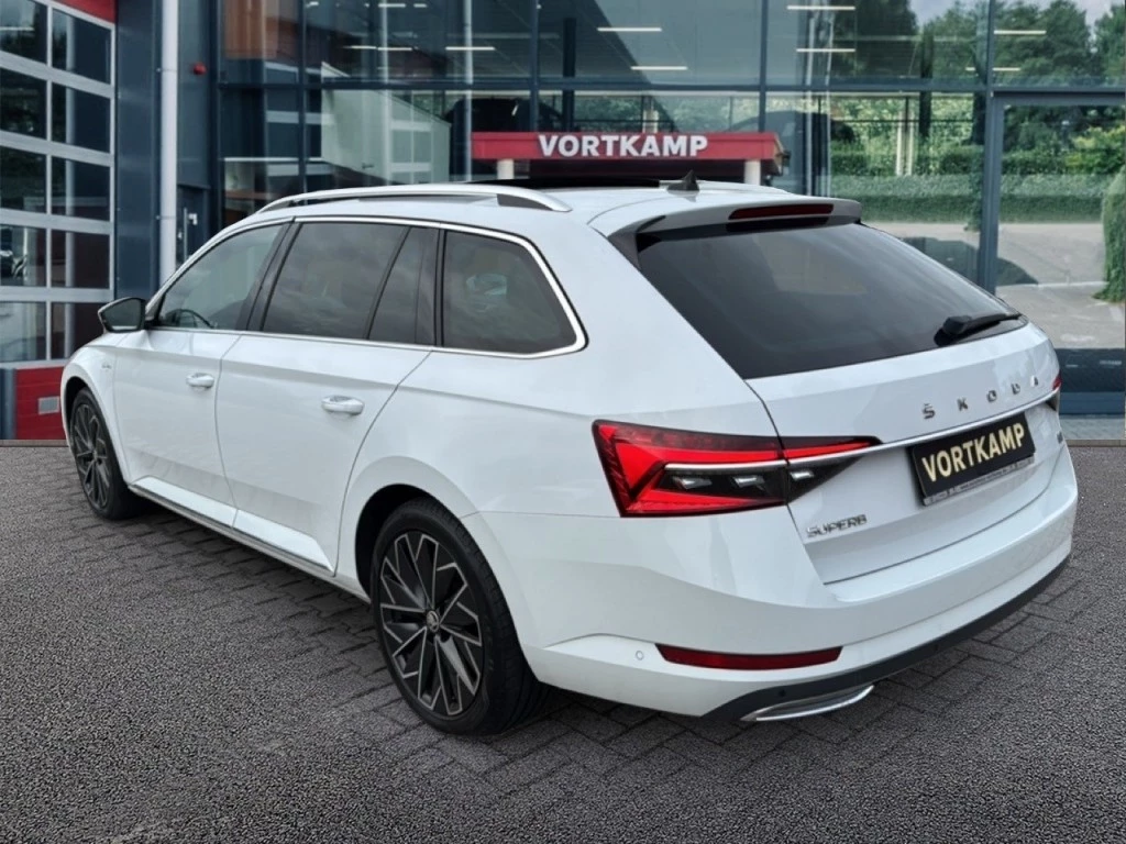 Hoofdafbeelding Škoda Superb