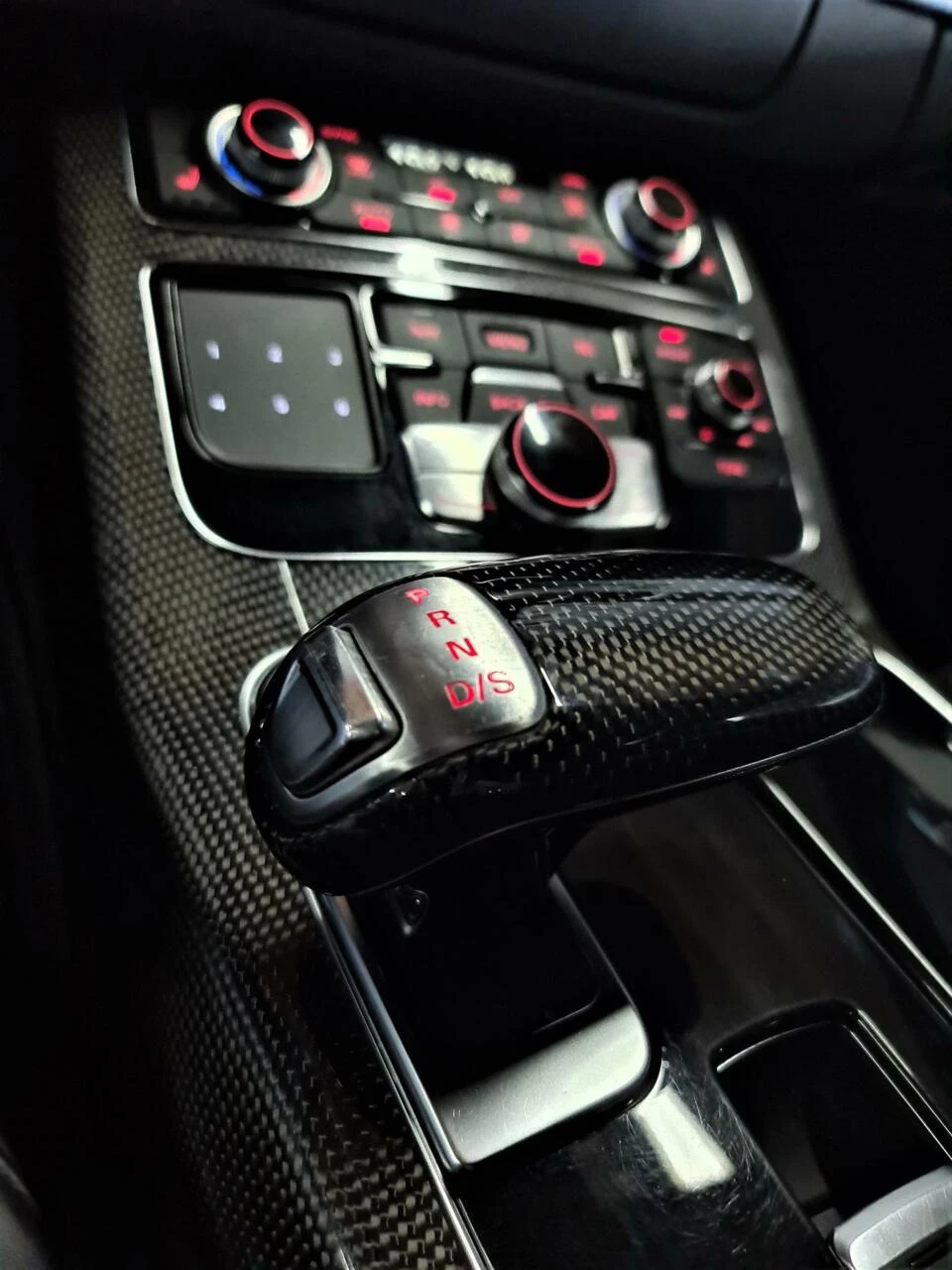 Hoofdafbeelding Audi S8