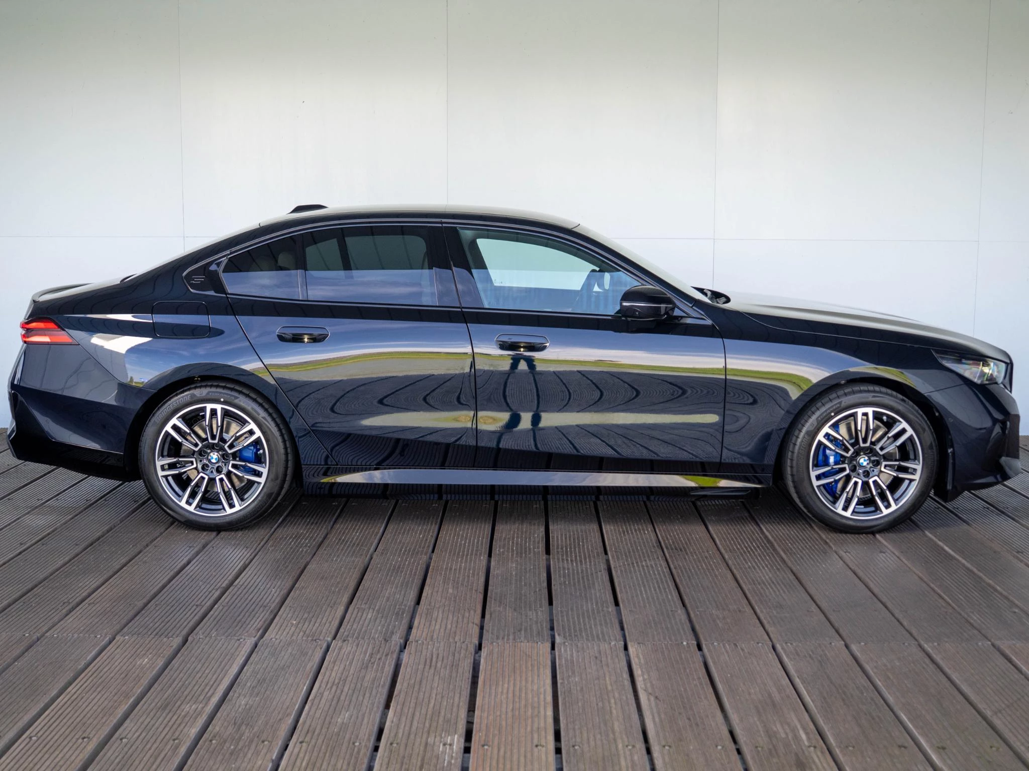 Hoofdafbeelding BMW i5