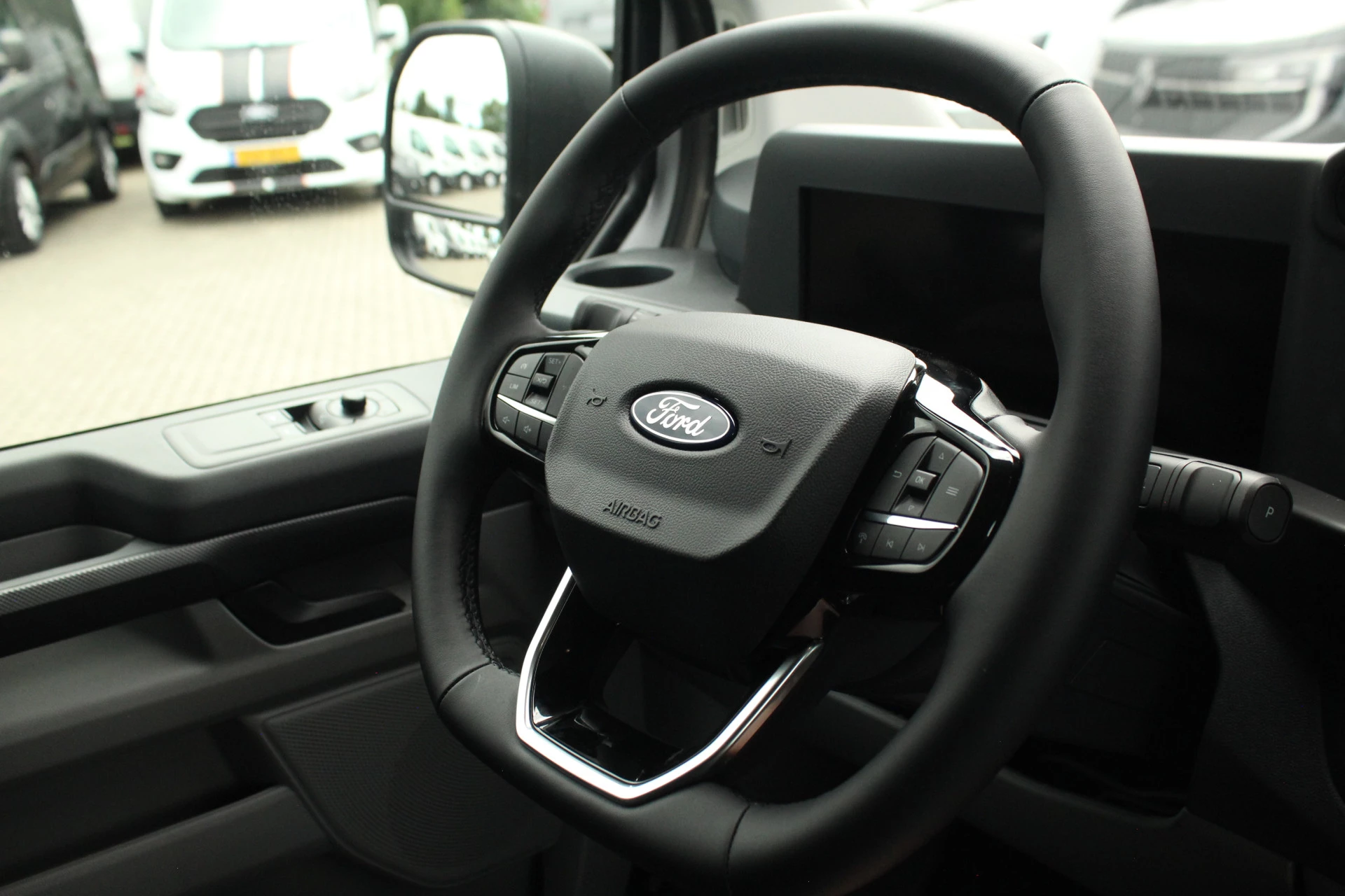 Hoofdafbeelding Ford E-Transit