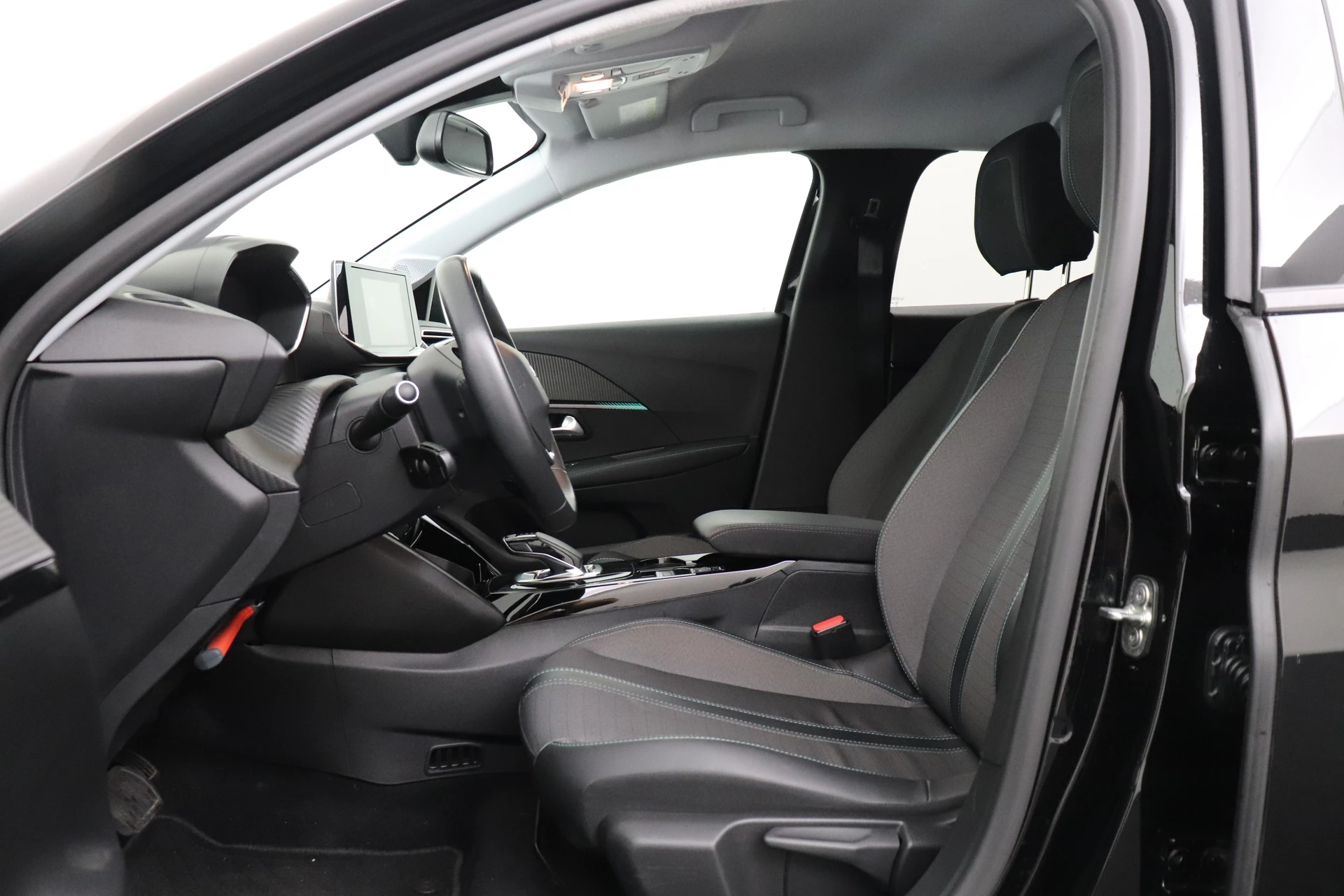 Hoofdafbeelding Peugeot e-208