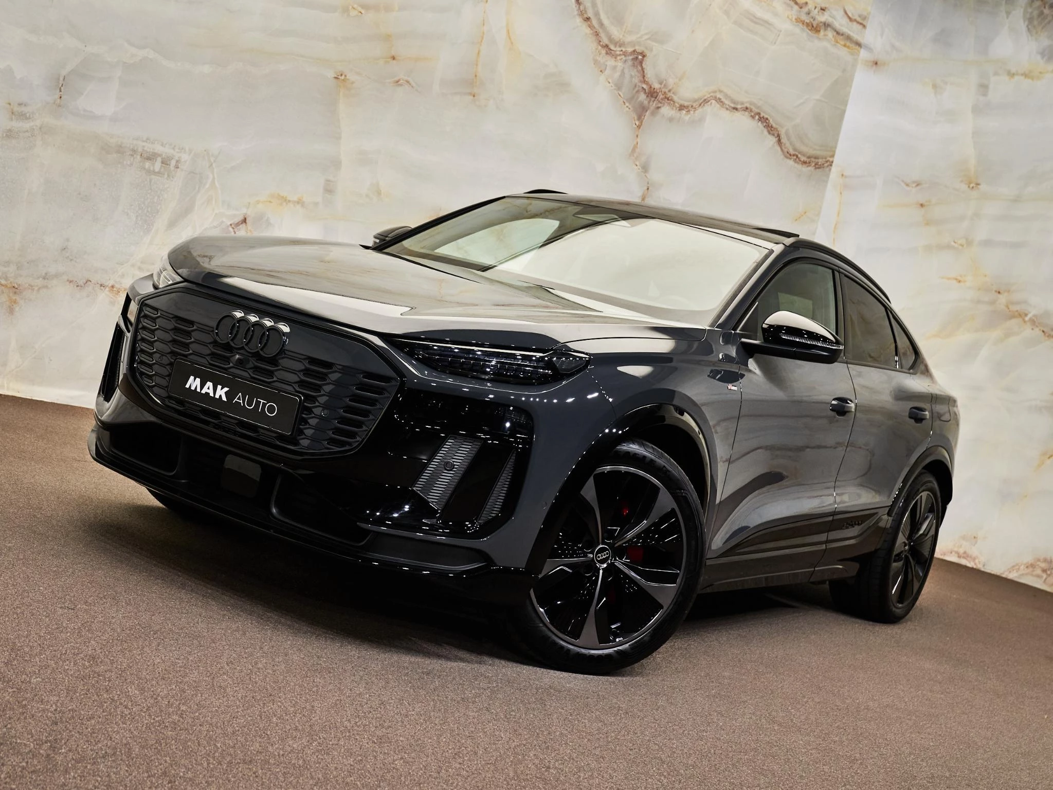 Hoofdafbeelding Audi Q6 e-tron