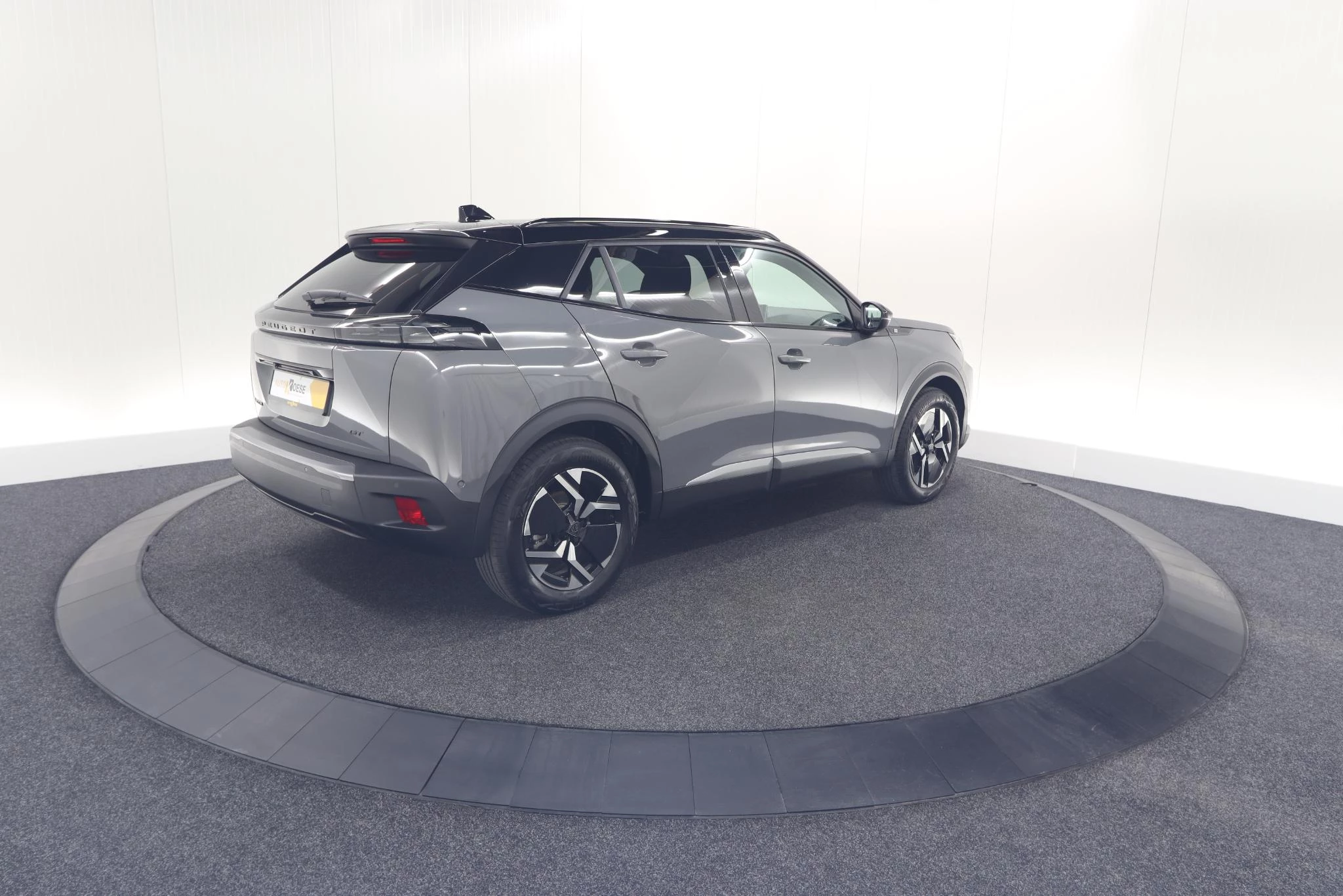 Hoofdafbeelding Peugeot e-2008