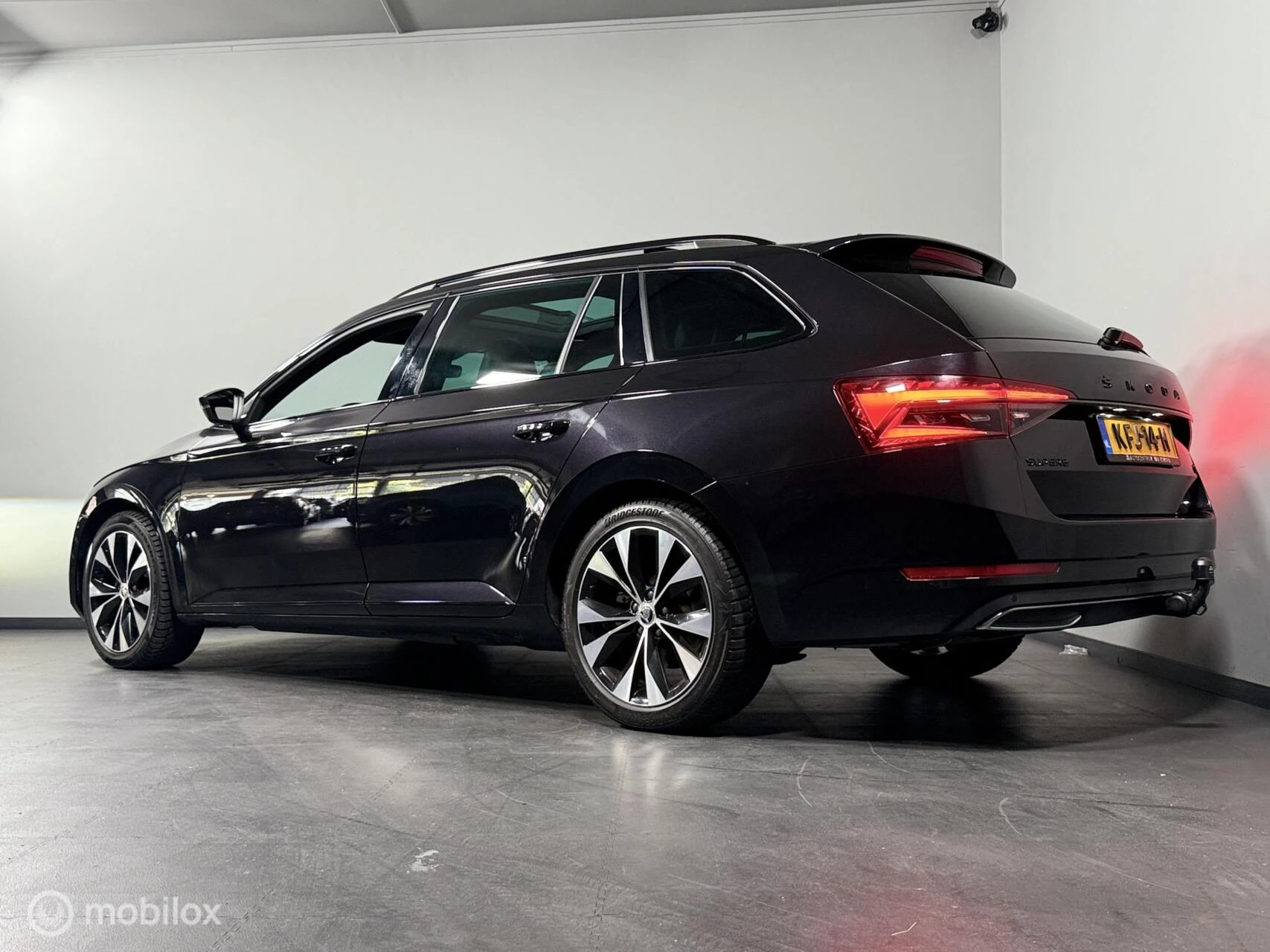 Hoofdafbeelding Škoda Superb