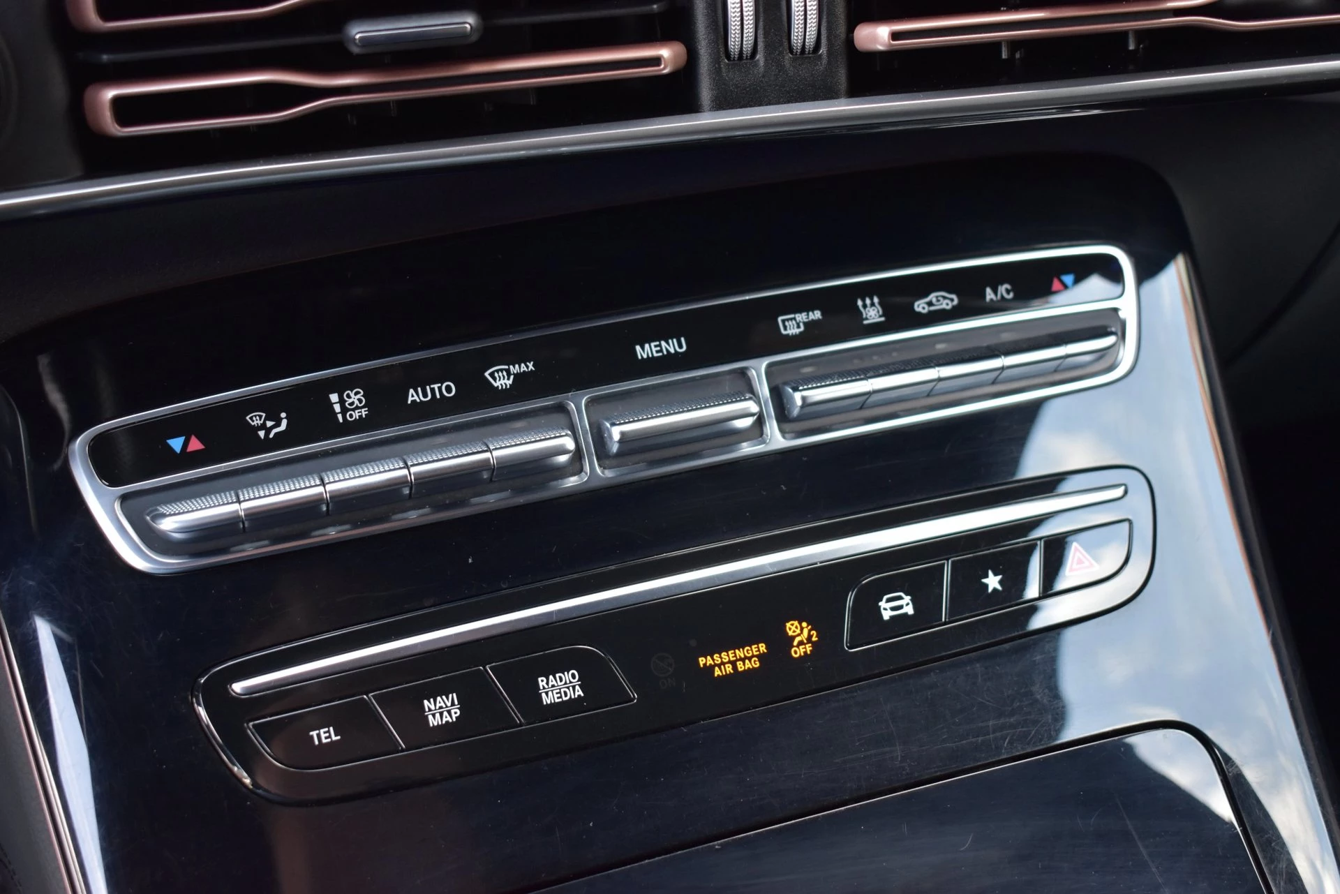 Hoofdafbeelding Mercedes-Benz EQC