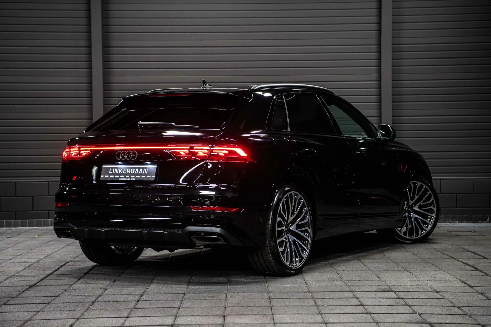 Hoofdafbeelding Audi Q8