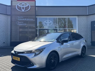 Toyota Corolla Touring Sports 1.8 HYBRID DYNAMIC BI-TONE STOELVERWARMING PARK-SENSOREN CAMERA LM-VELGEN+ALL-SEASON AD-CRUISE PRIVACY-GLASS