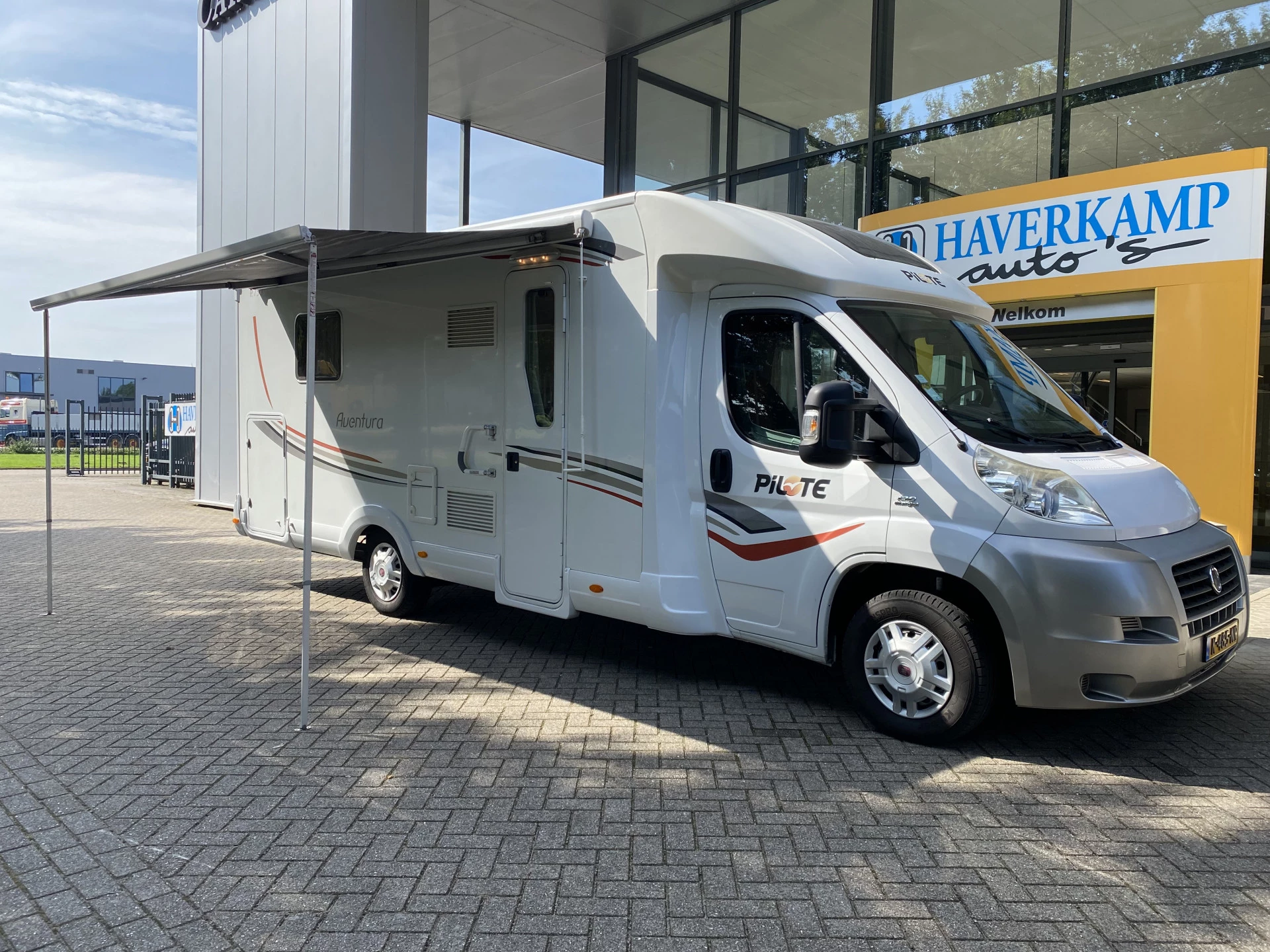 Hoofdafbeelding Pilote P730XLC