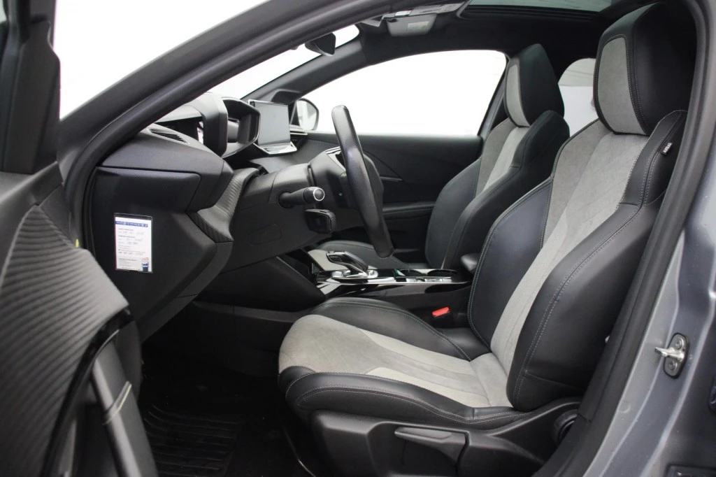 Hoofdafbeelding Peugeot e-208