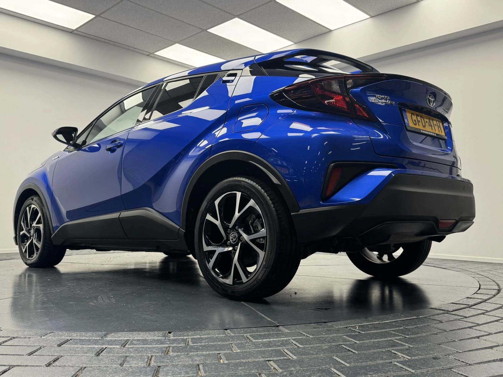 Hoofdafbeelding Toyota C-HR