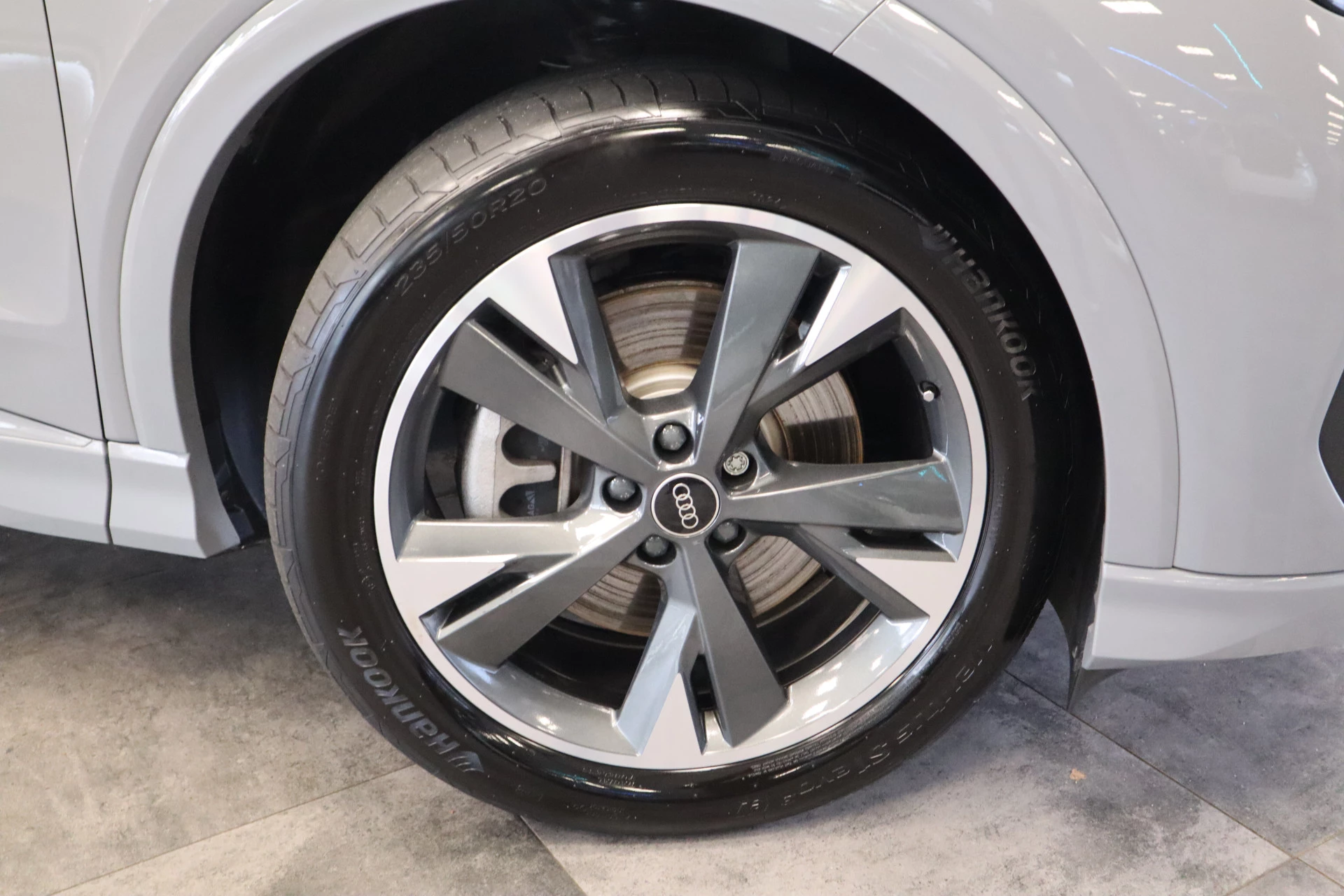 Hoofdafbeelding Audi Q4 e-tron