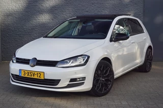 Volkswagen Golf 1.2 TSI (105pk) Highline Panodak/LED verlichting/Groot Navi/18inch