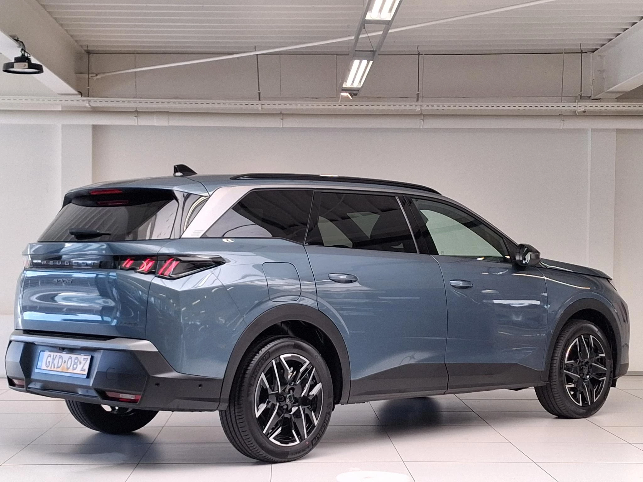 Hoofdafbeelding Peugeot 5008