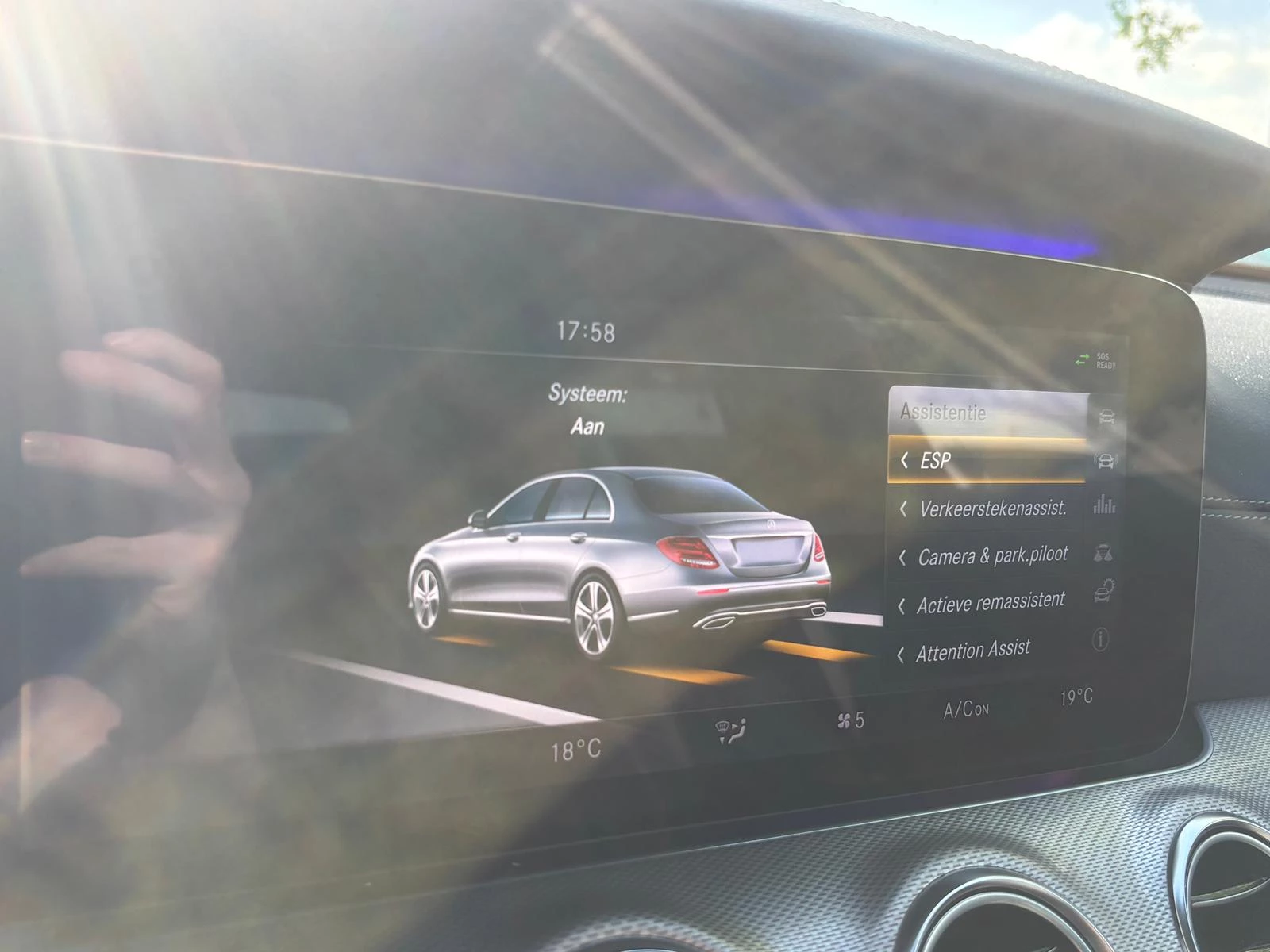 Hoofdafbeelding Mercedes-Benz E-Klasse