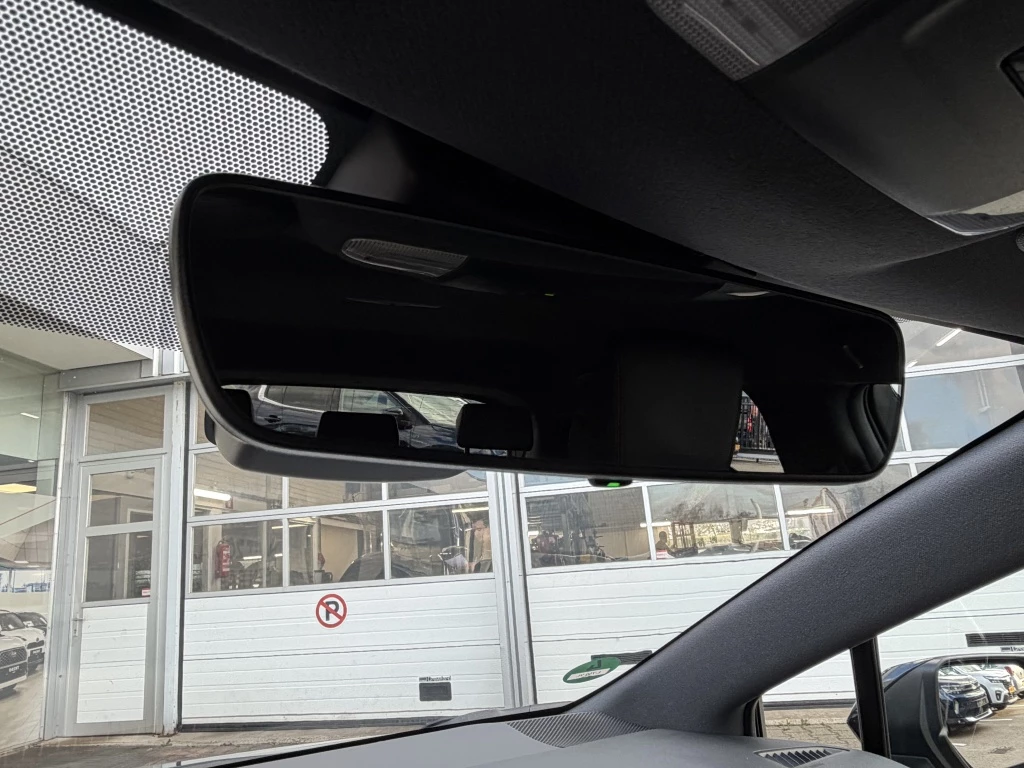 Hoofdafbeelding Toyota Corolla