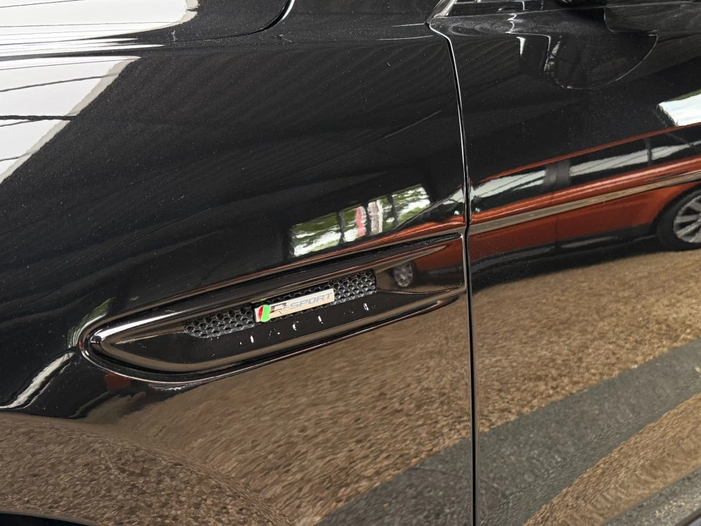 Hoofdafbeelding Jaguar F-PACE